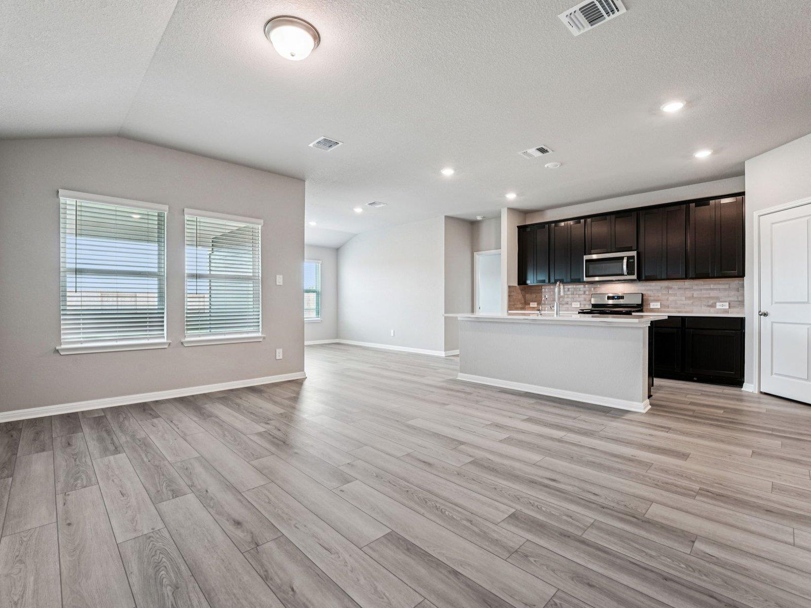 115 Andaman Roost Rdg, Cedar Creek, TX 78612