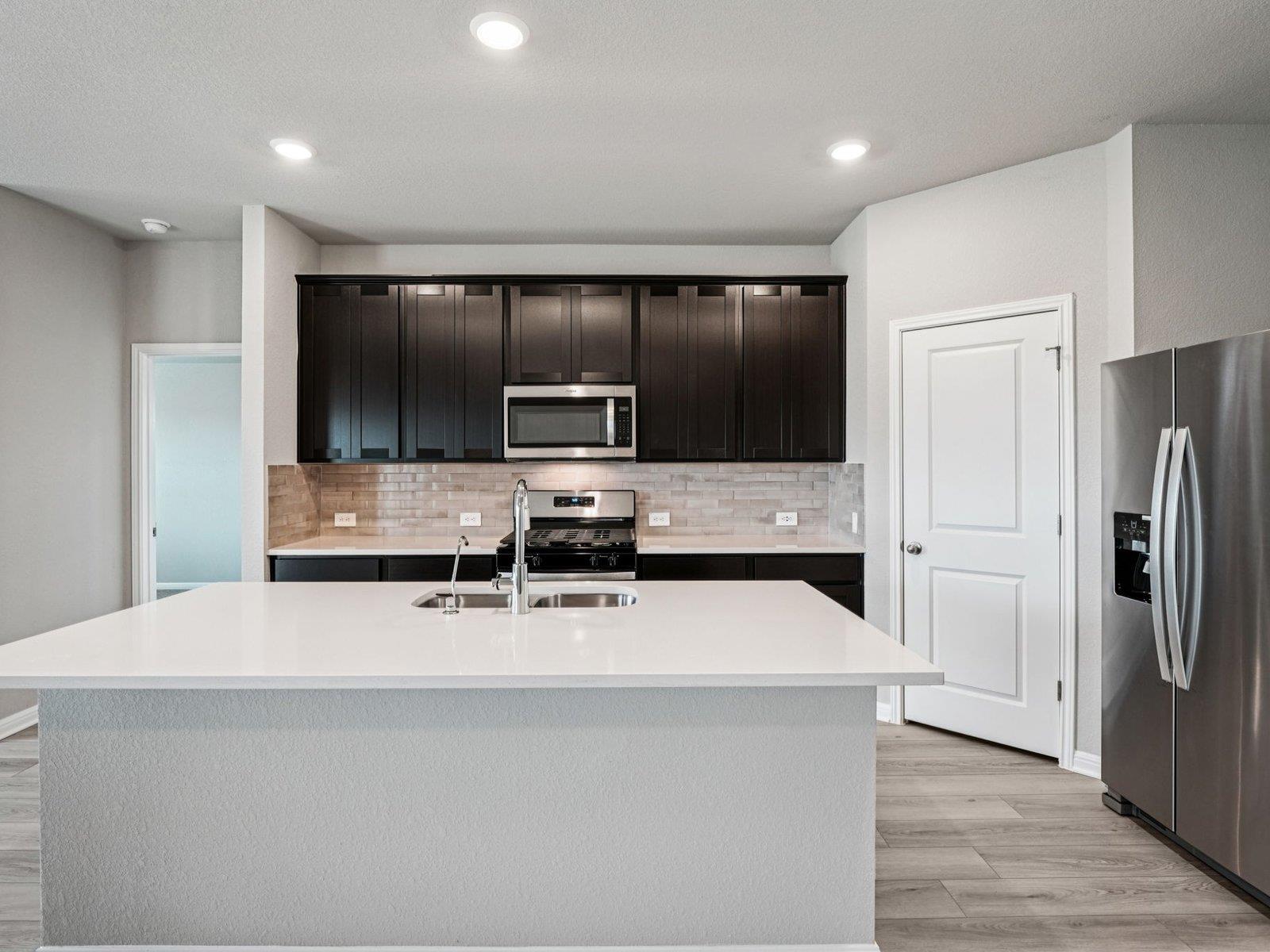 115 Andaman Roost Rdg, Cedar Creek, TX 78612