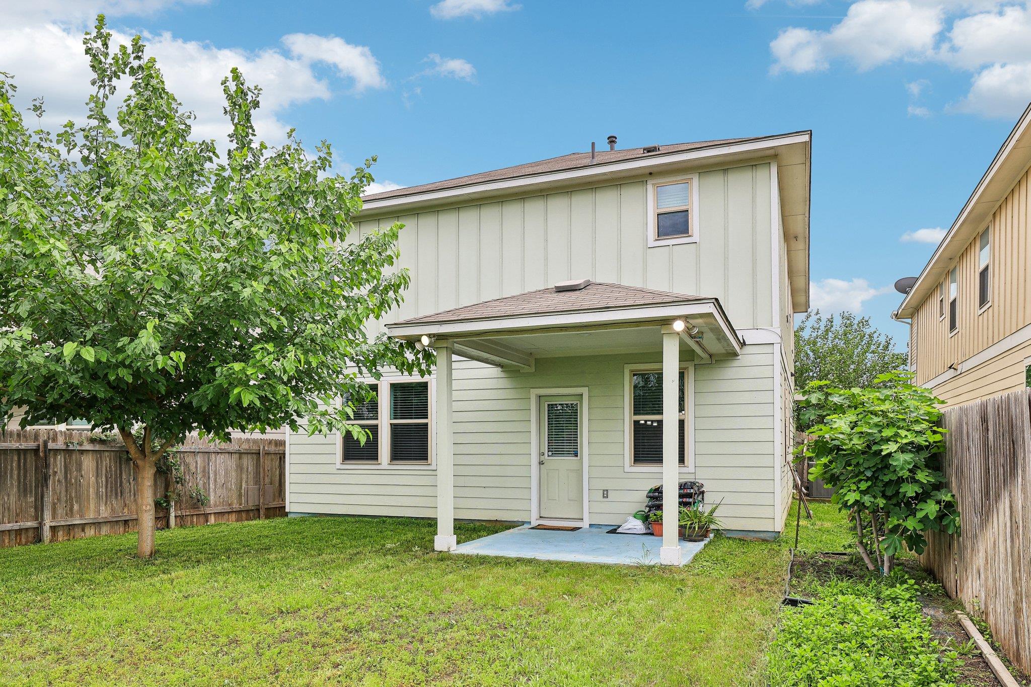 387 Guemal Rd, Buda, TX 78610