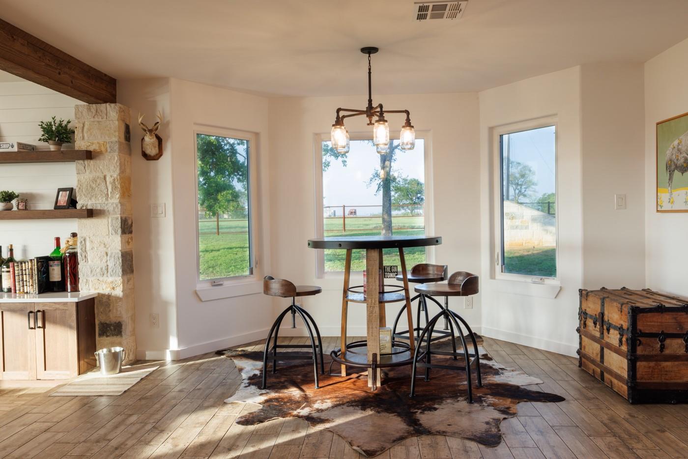 187 N Cedar Creek Dr, Cedar Creek, TX 78612