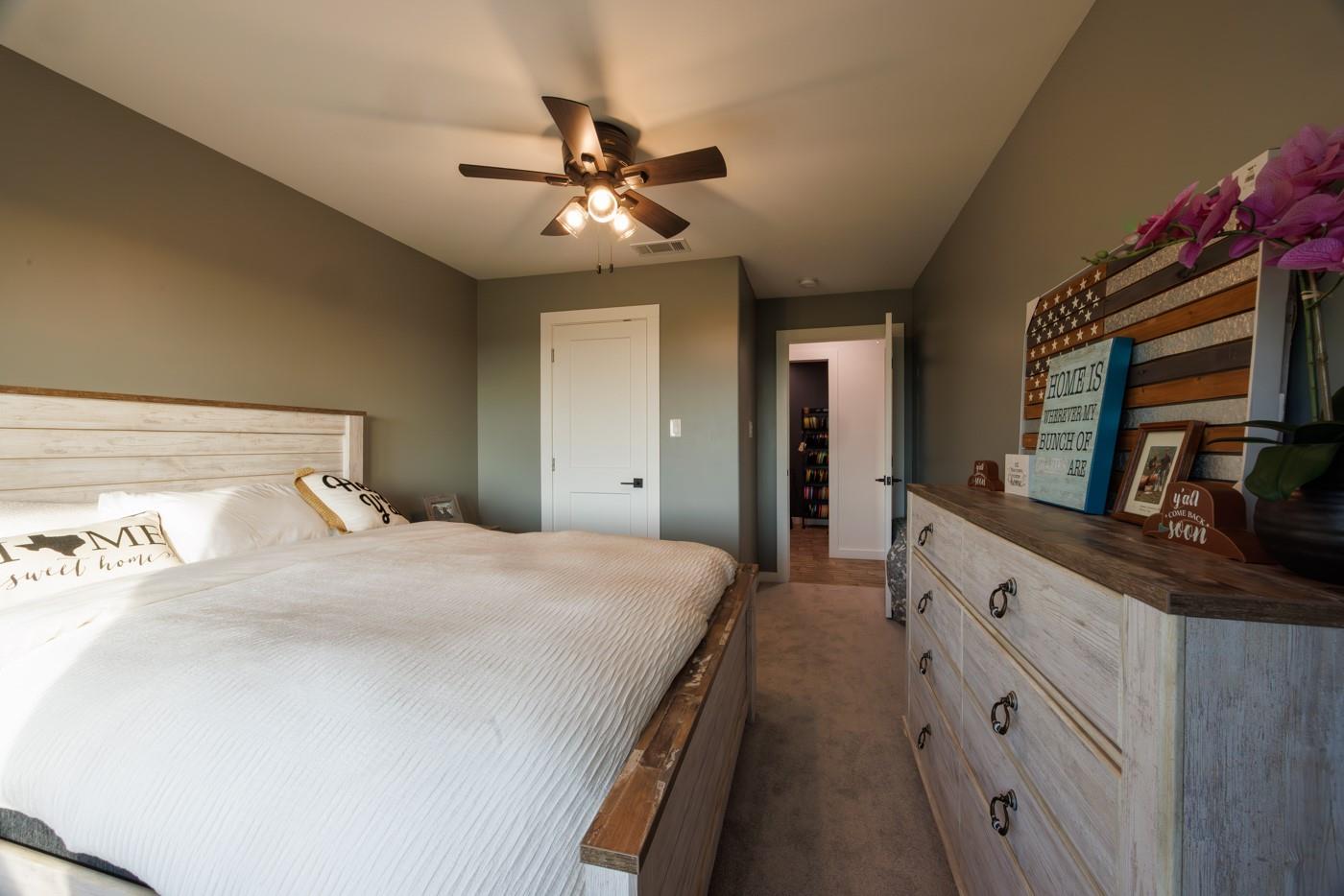 187 N Cedar Creek Dr, Cedar Creek, TX 78612