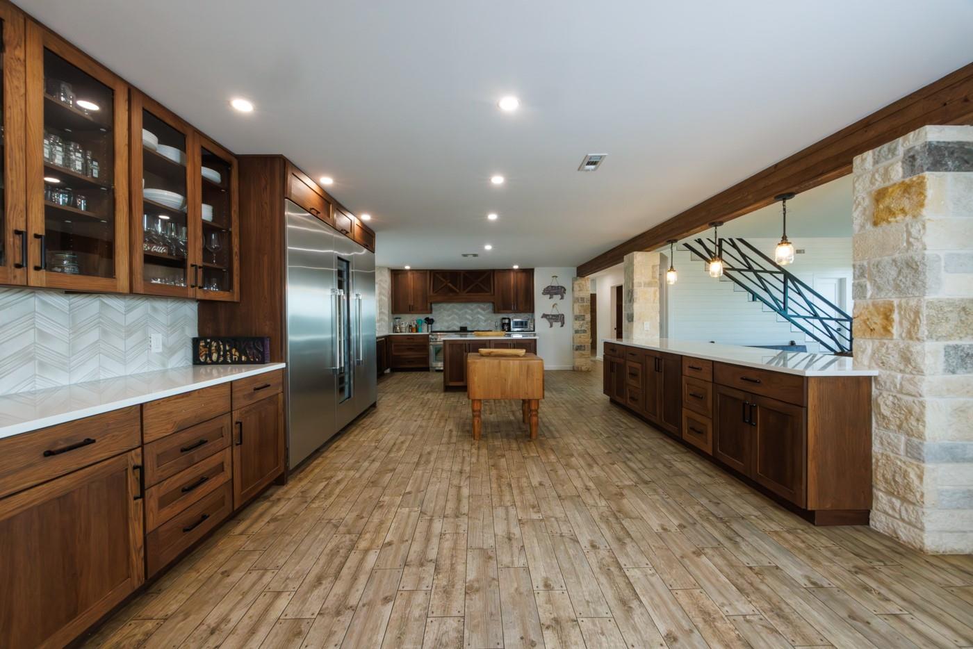 187 N Cedar Creek Dr, Cedar Creek, TX 78612