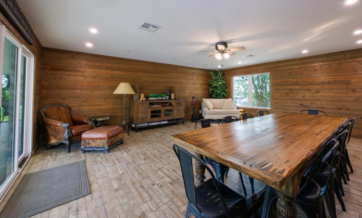 187 N Cedar Creek Dr, Cedar Creek, TX 78612