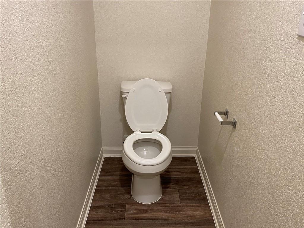 105 Brunswick Ln, Jarrell, TX 76537