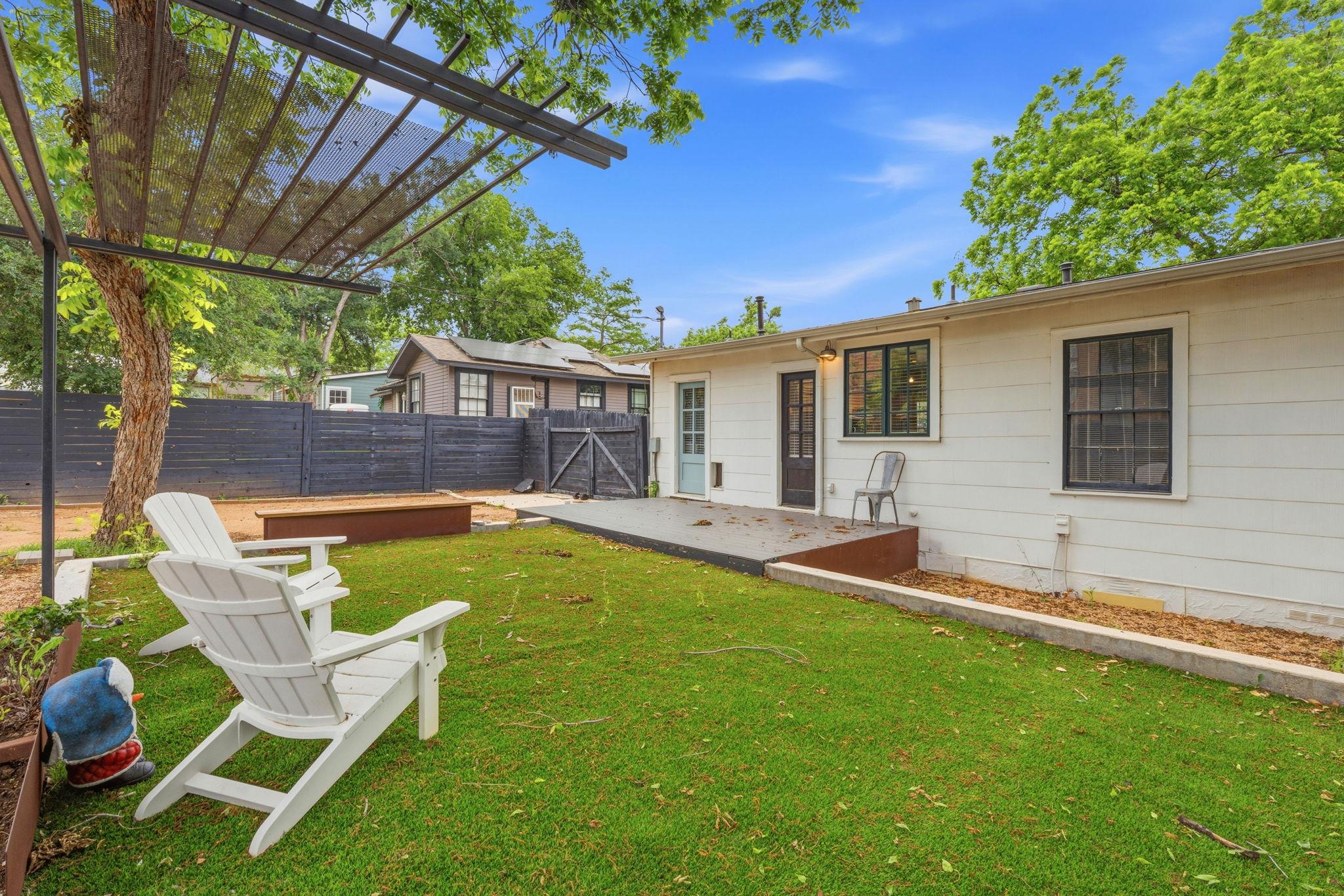2635 W 45th St, Austin, TX 78731