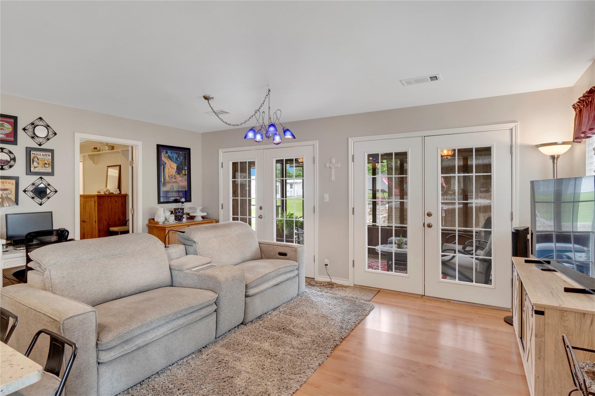 1122 Hill Circle East Dr, Granite Shoals, TX 78654