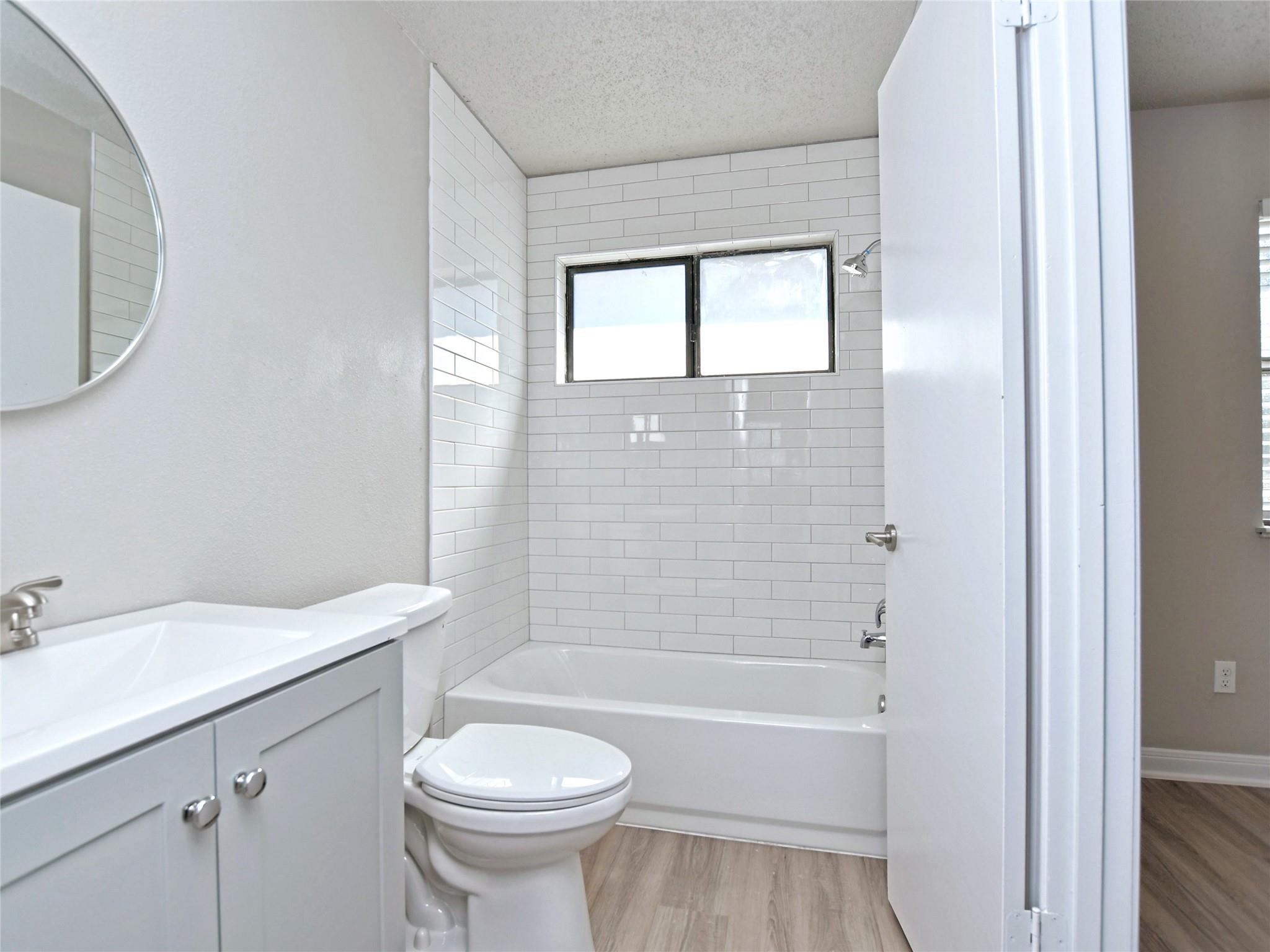 21401 Patton Ave, Lago Vista, TX 78645