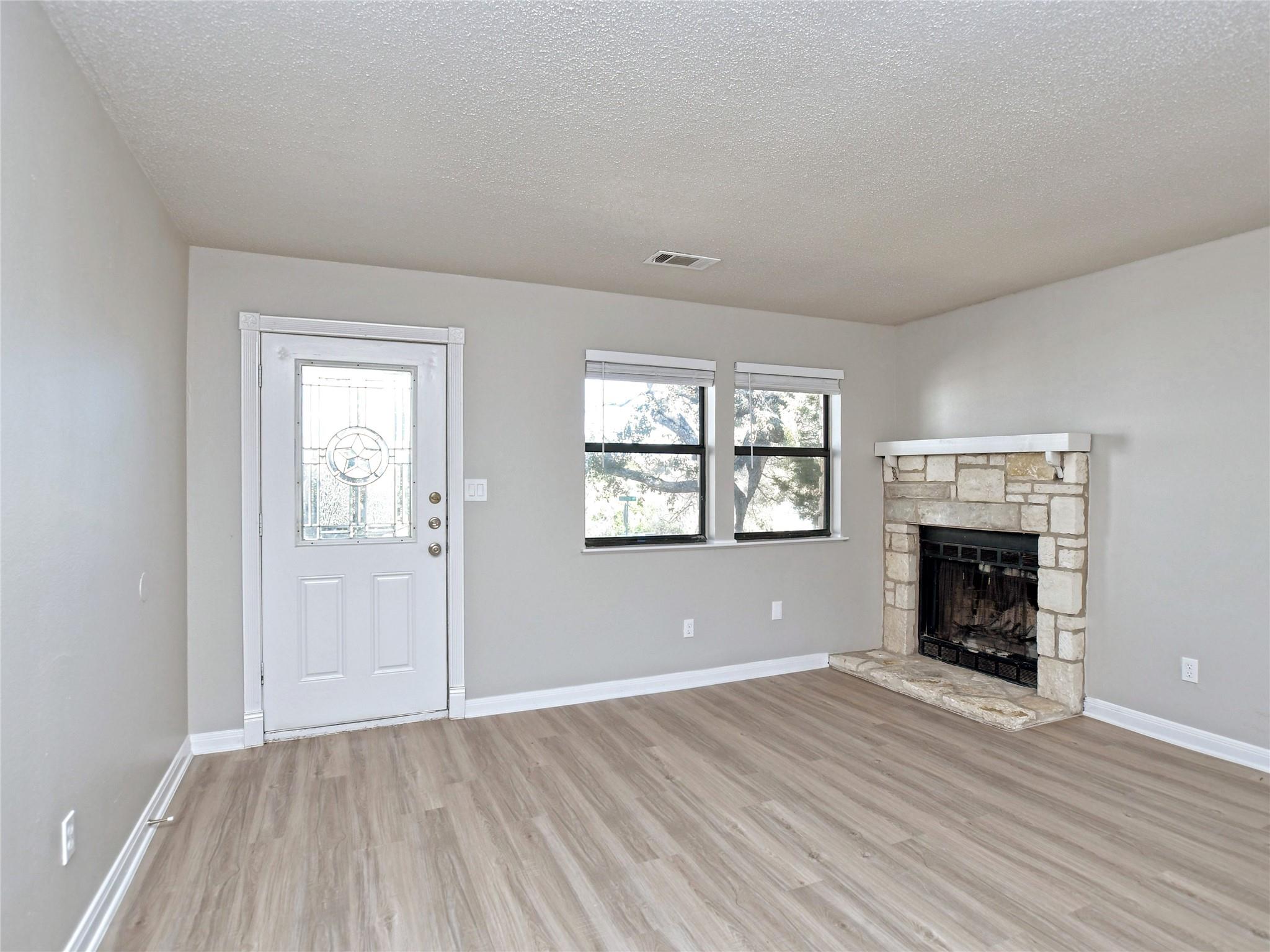 21401 Patton Ave, Lago Vista, TX 78645