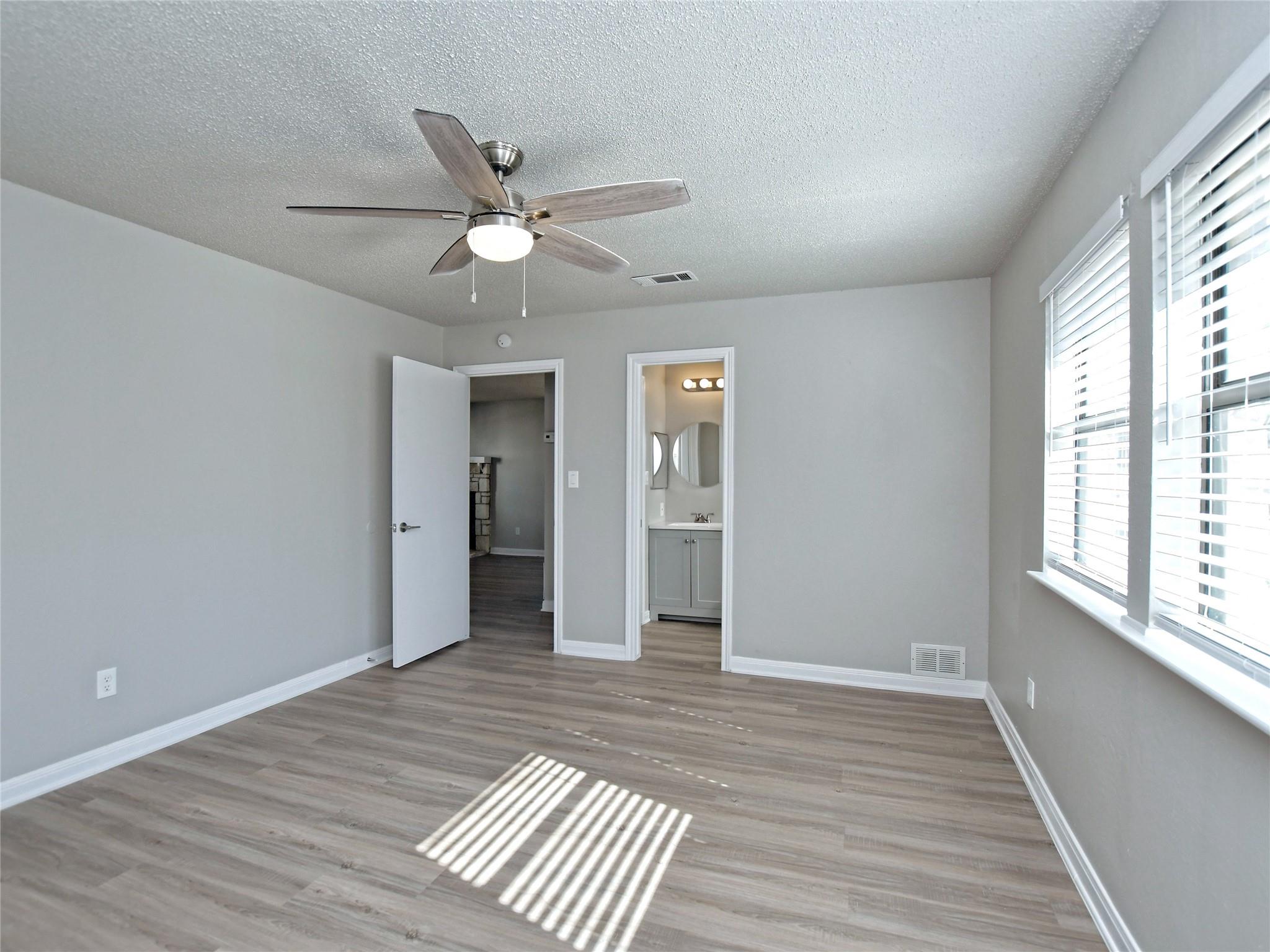 21401 Patton Ave, Lago Vista, TX 78645