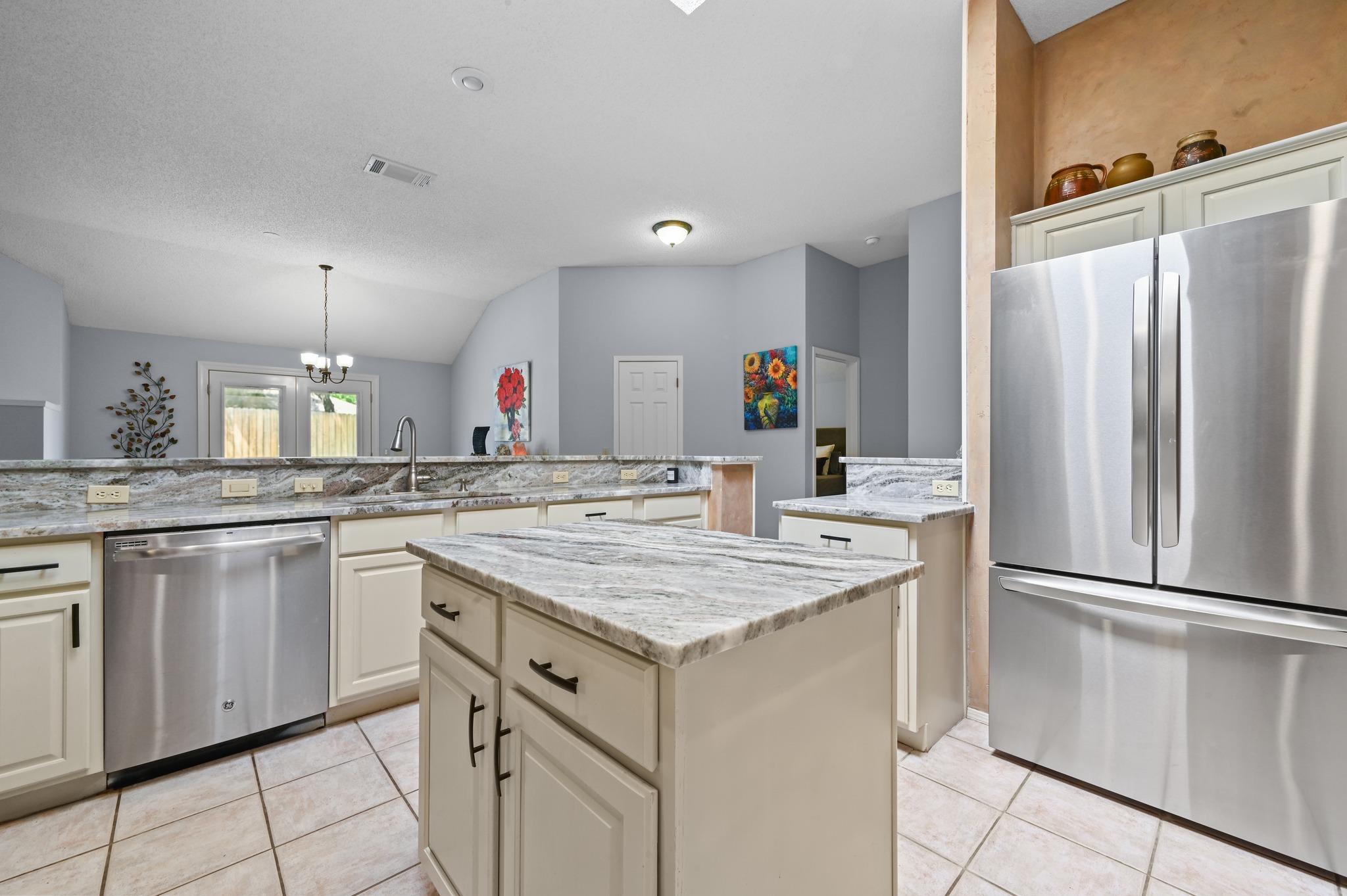 4110 Paseo Dr, Austin, TX 78739