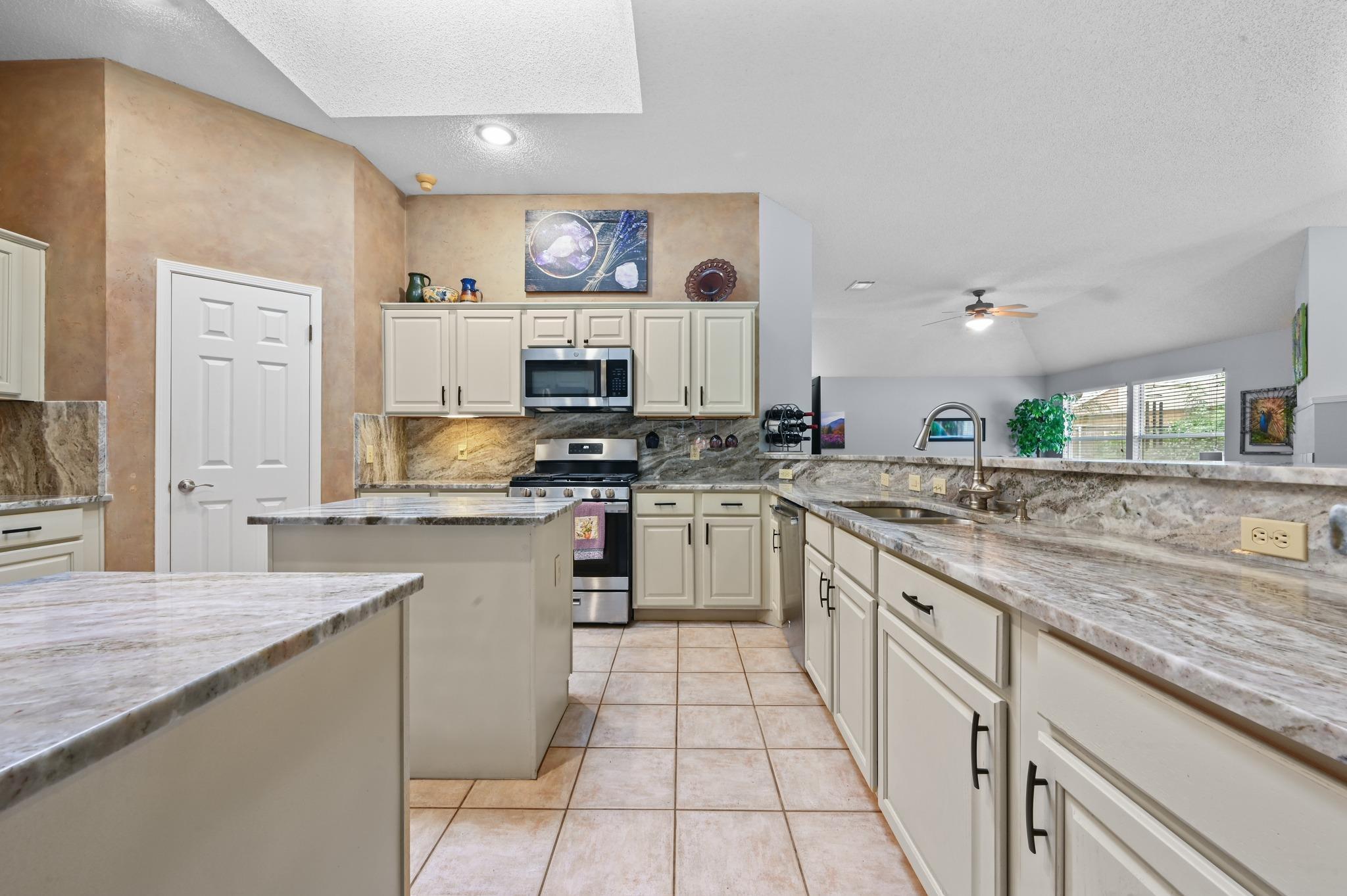 4110 Paseo Dr, Austin, TX 78739