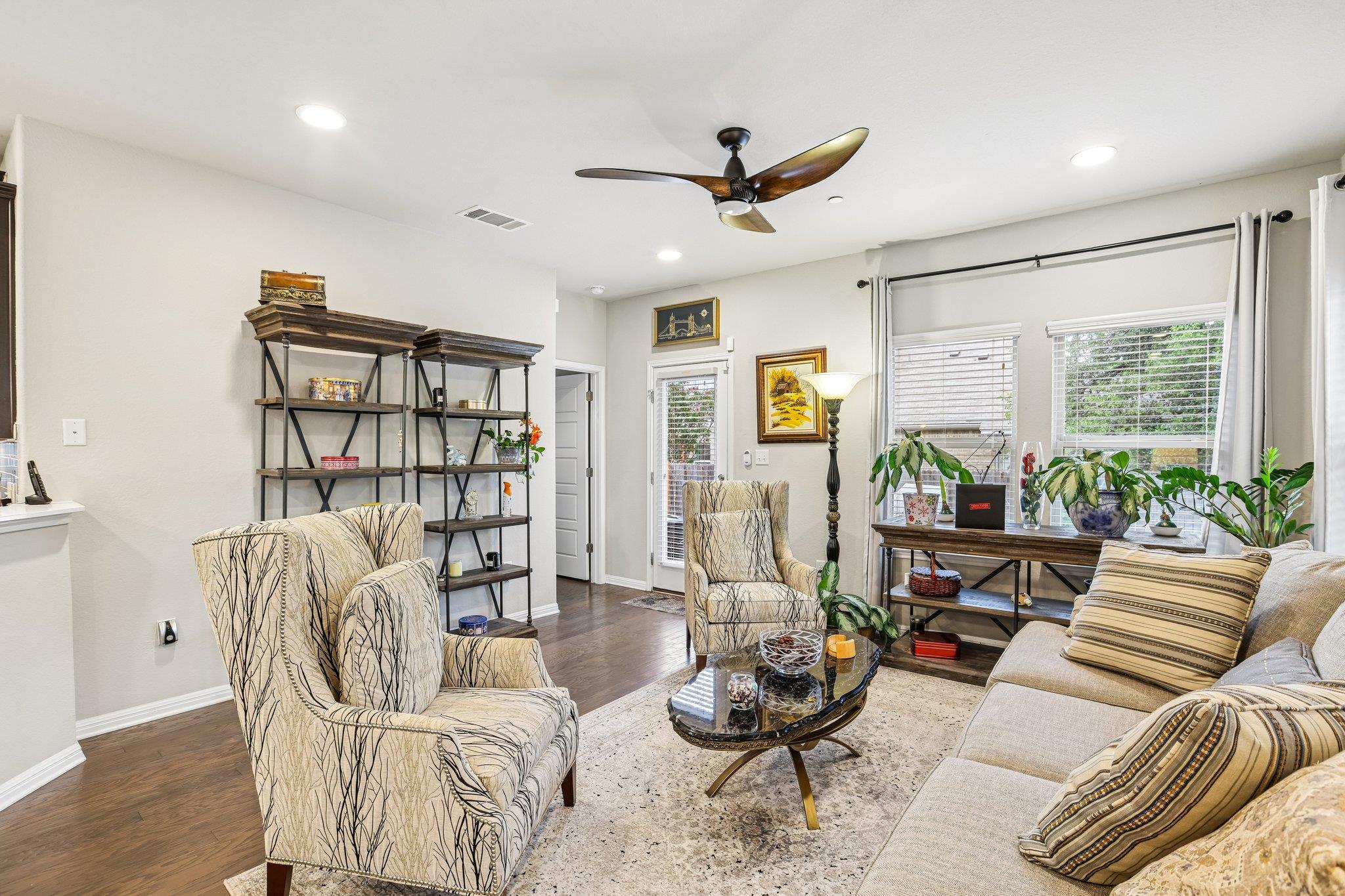 2304 S Lakeline Blvd # 273, Cedar Park, TX 78613