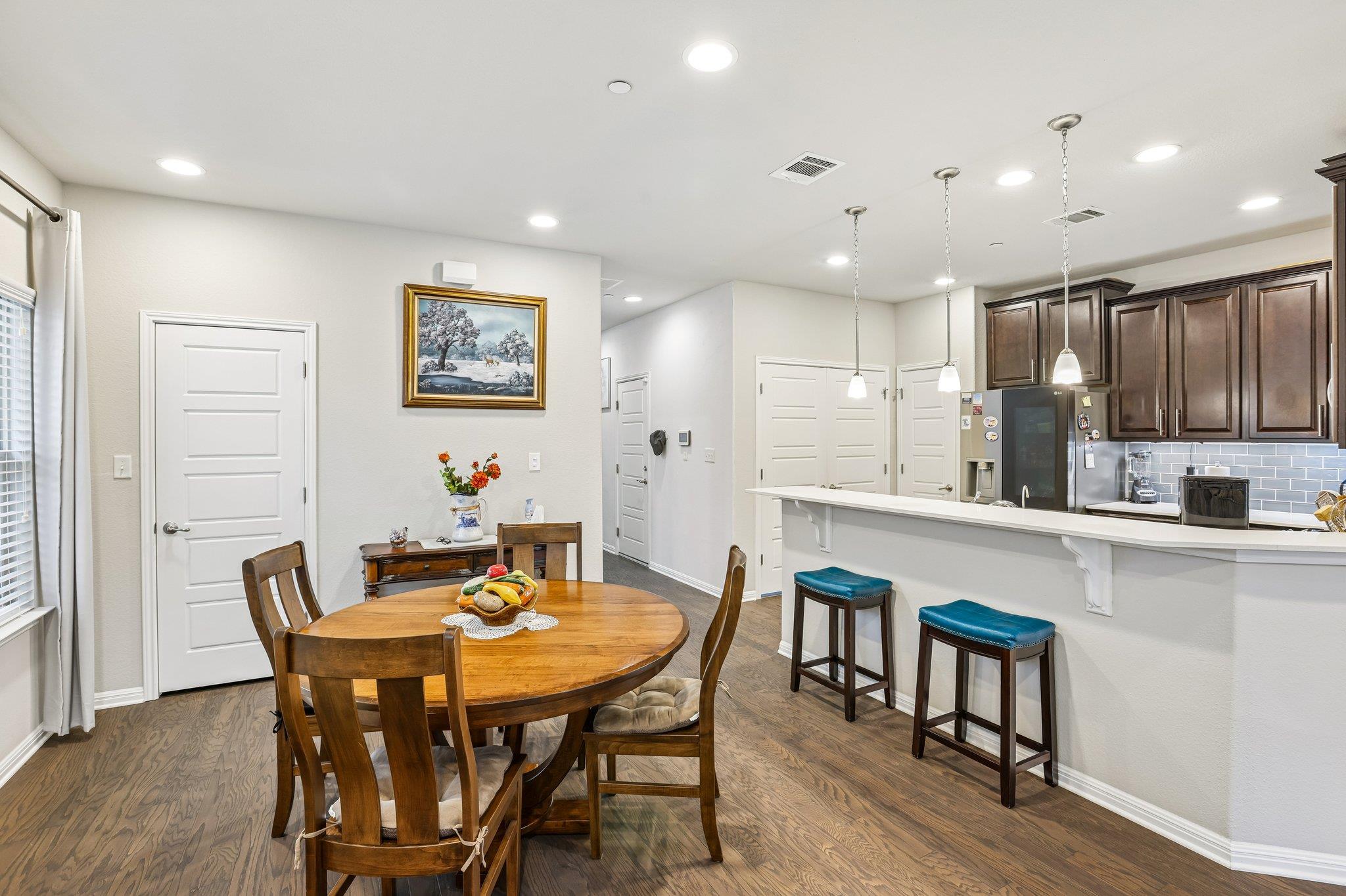 2304 S Lakeline Blvd # 273, Cedar Park, TX 78613