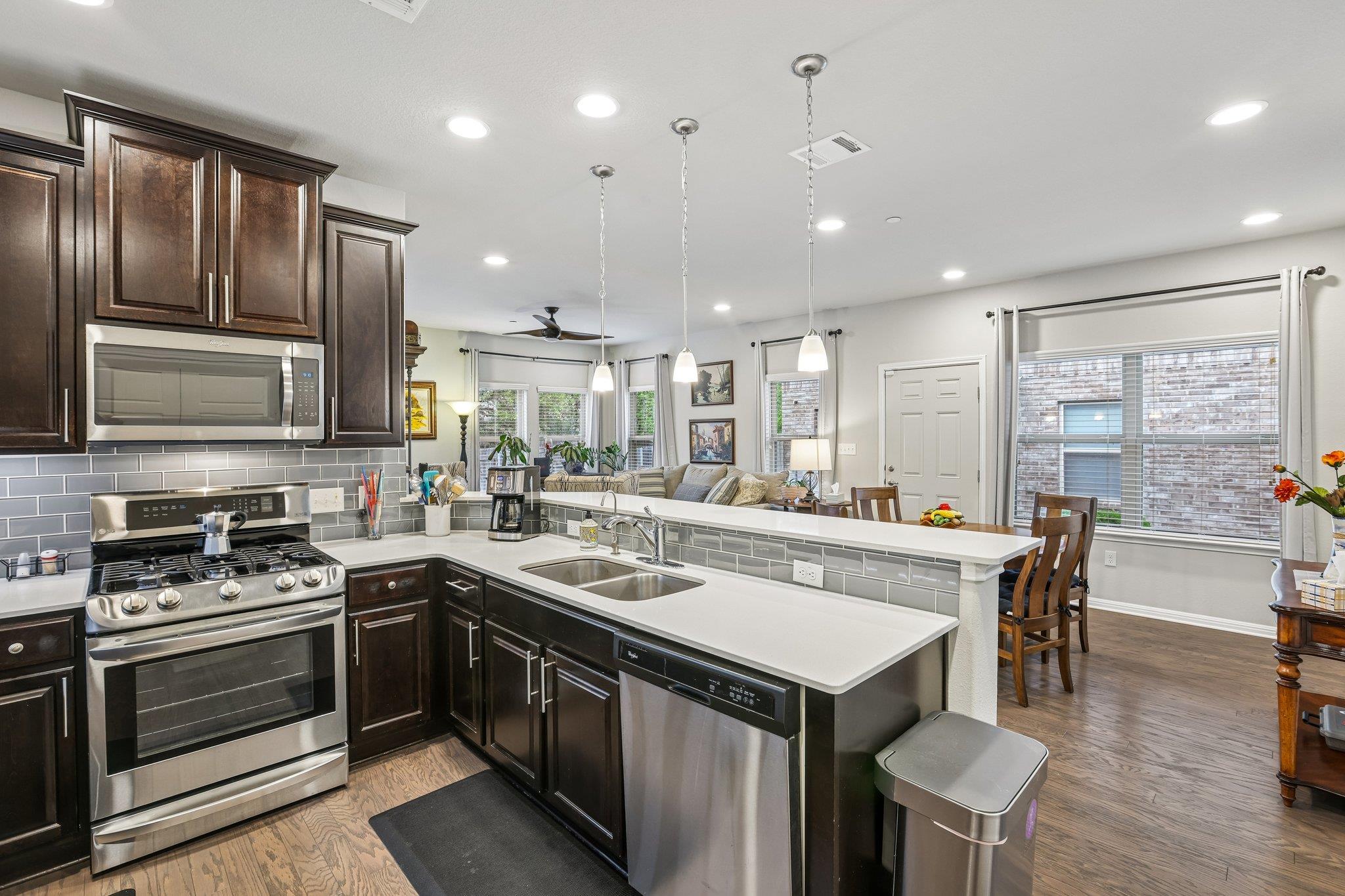2304 S Lakeline Blvd # 273, Cedar Park, TX 78613