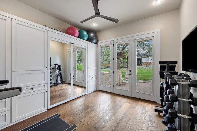 8400 Blazyk Dr, Austin, TX 78737