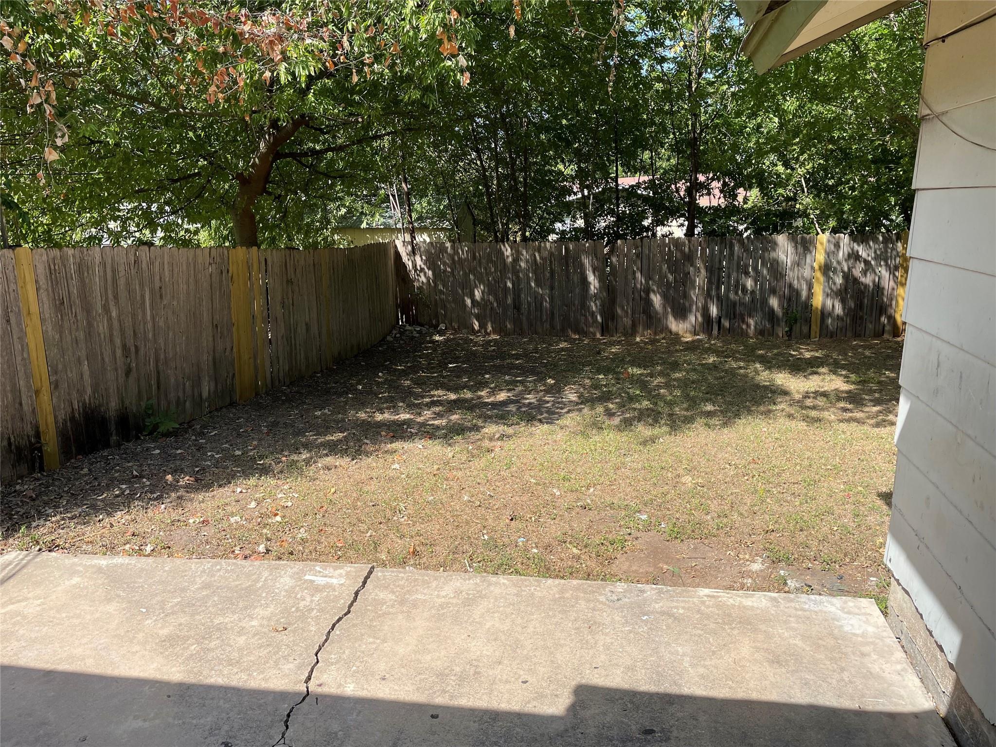 5806 Emerald Forest Dr # A, Austin, TX 78745