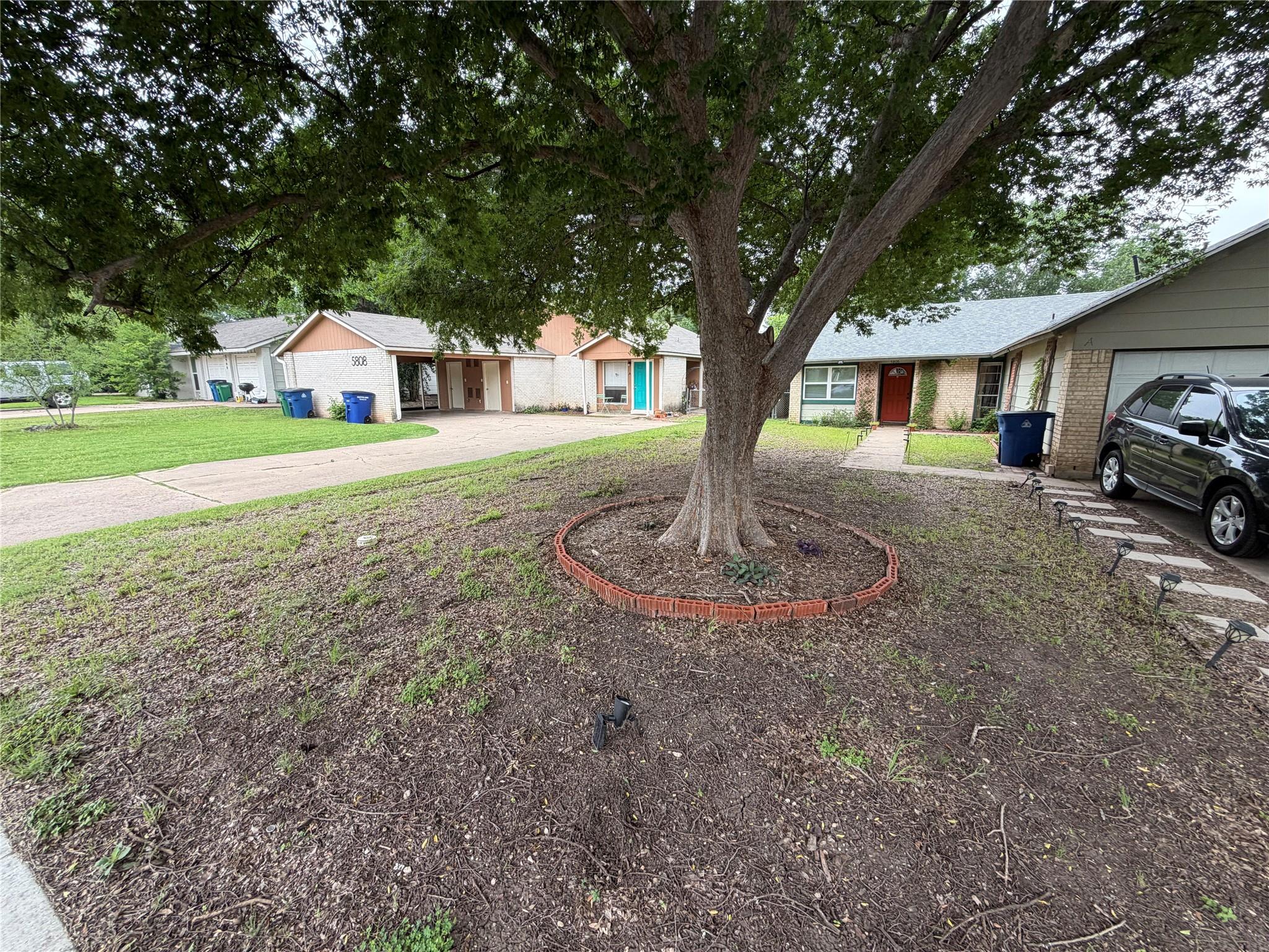 5806 Emerald Forest Dr # A, Austin, TX 78745
