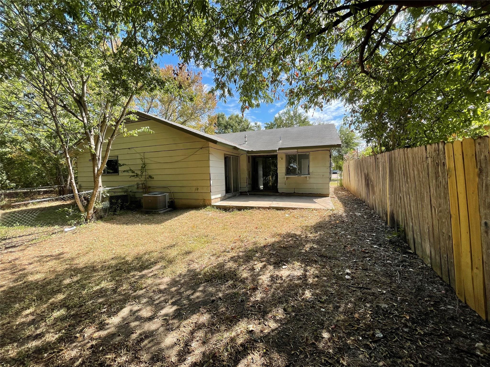 5806 Emerald Forest Dr # A, Austin, TX 78745