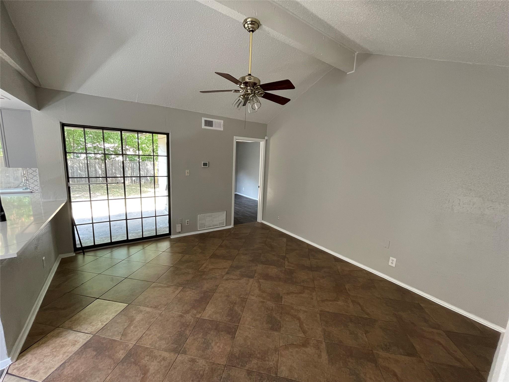 5806 Emerald Forest Dr # A, Austin, TX 78745