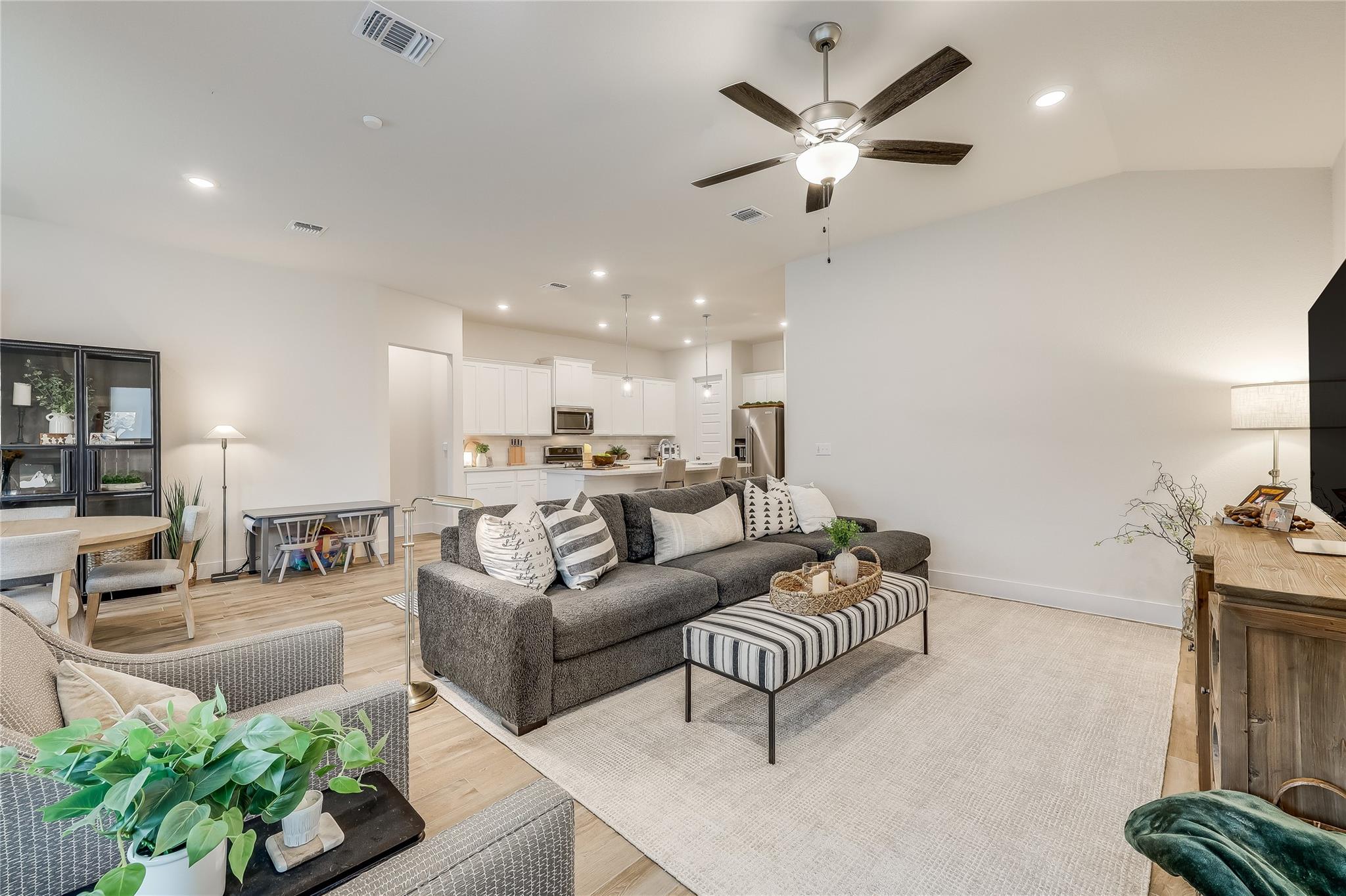 8400 Skytex St, Austin, TX 78744