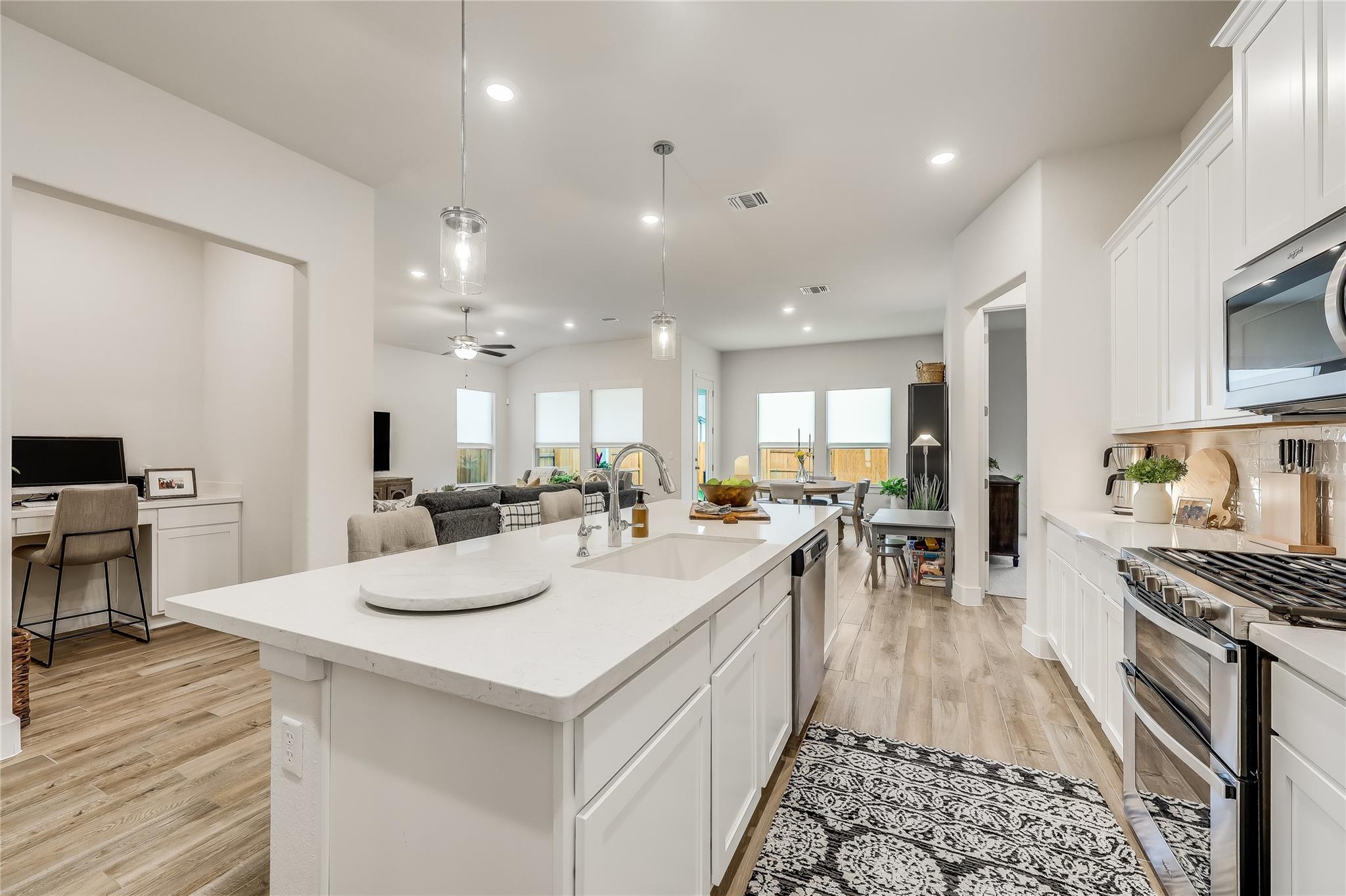 8400 Skytex St, Austin, TX 78744