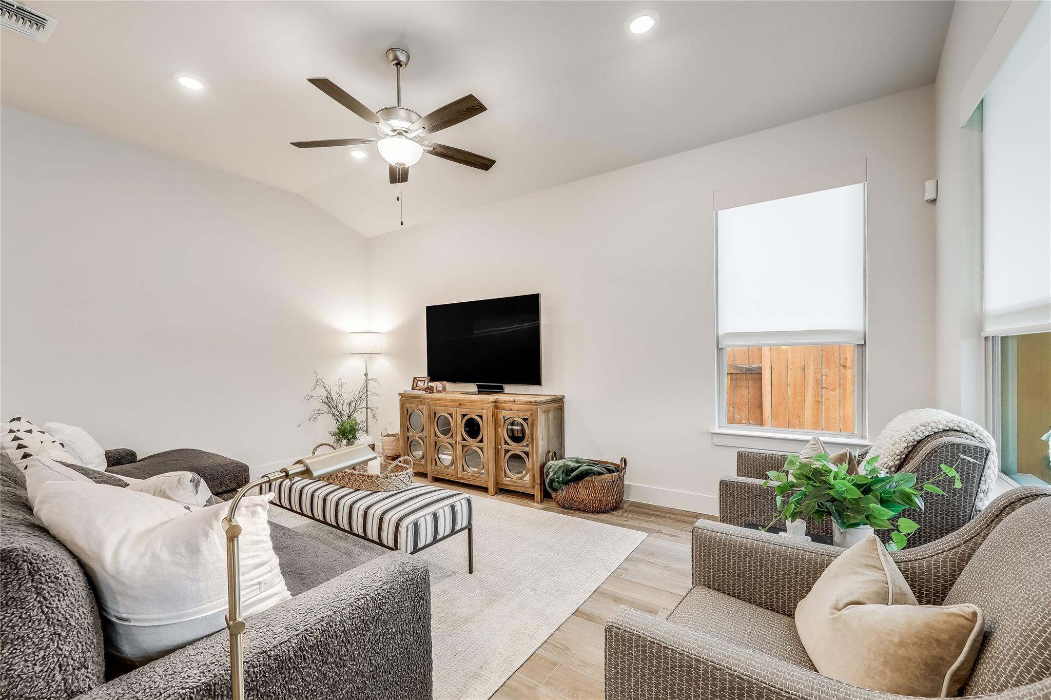 8400 Skytex St, Austin, TX 78744