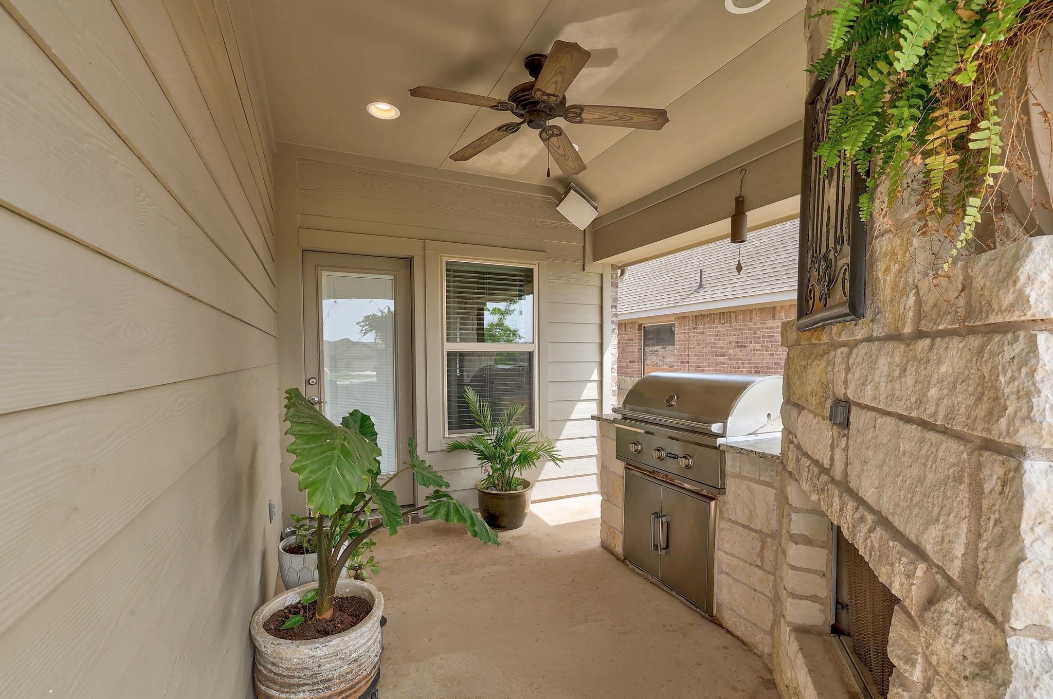 7704 Leonardo Dr, Round Rock, TX 78665