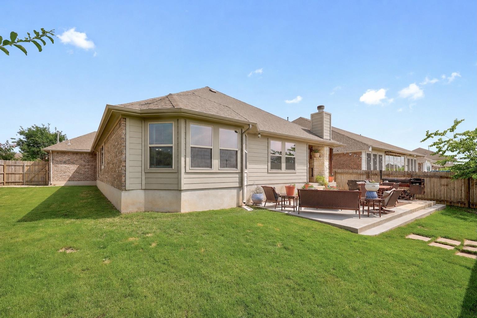 7704 Leonardo Dr, Round Rock, TX 78665