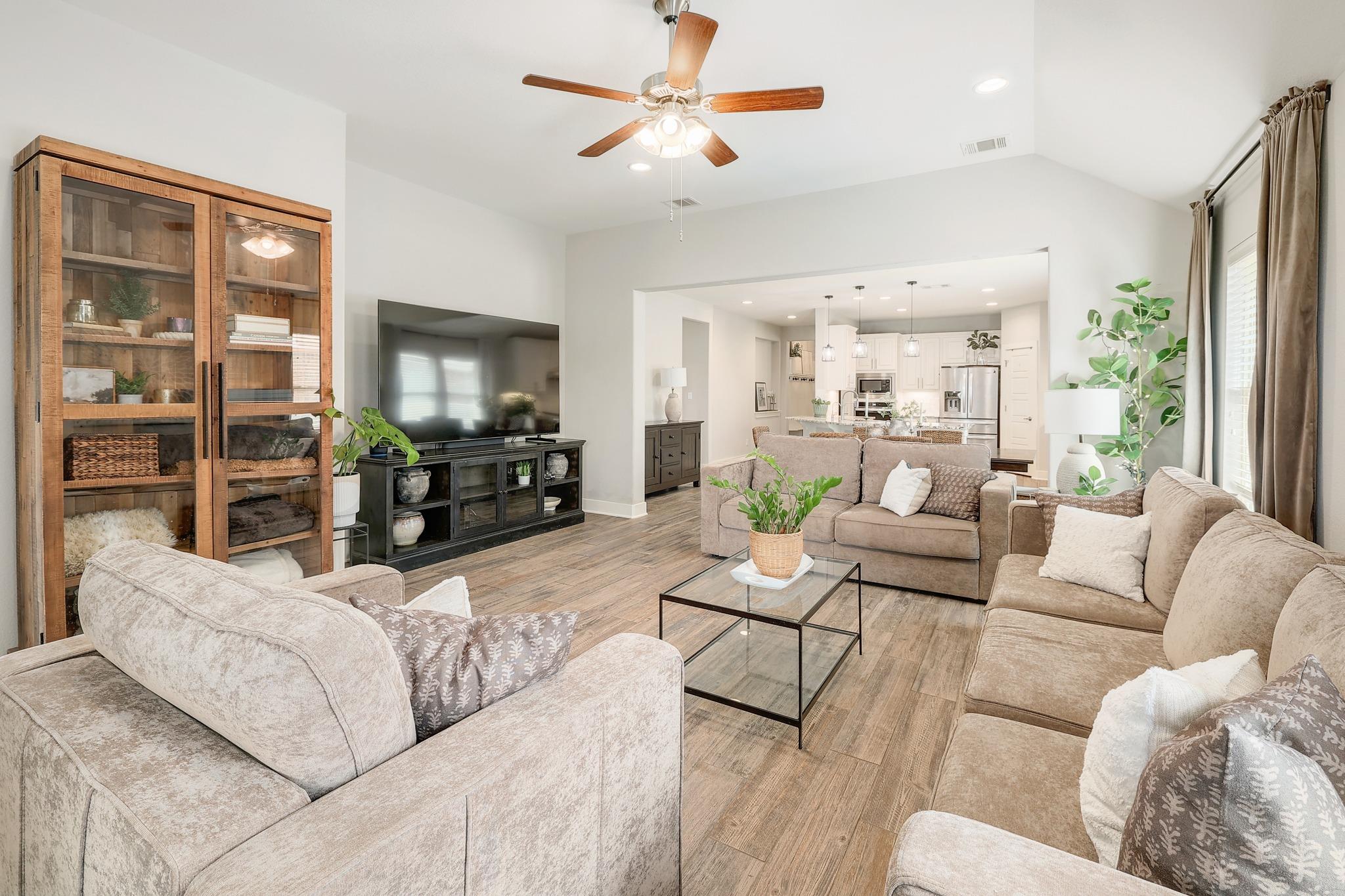7704 Leonardo Dr, Round Rock, TX 78665