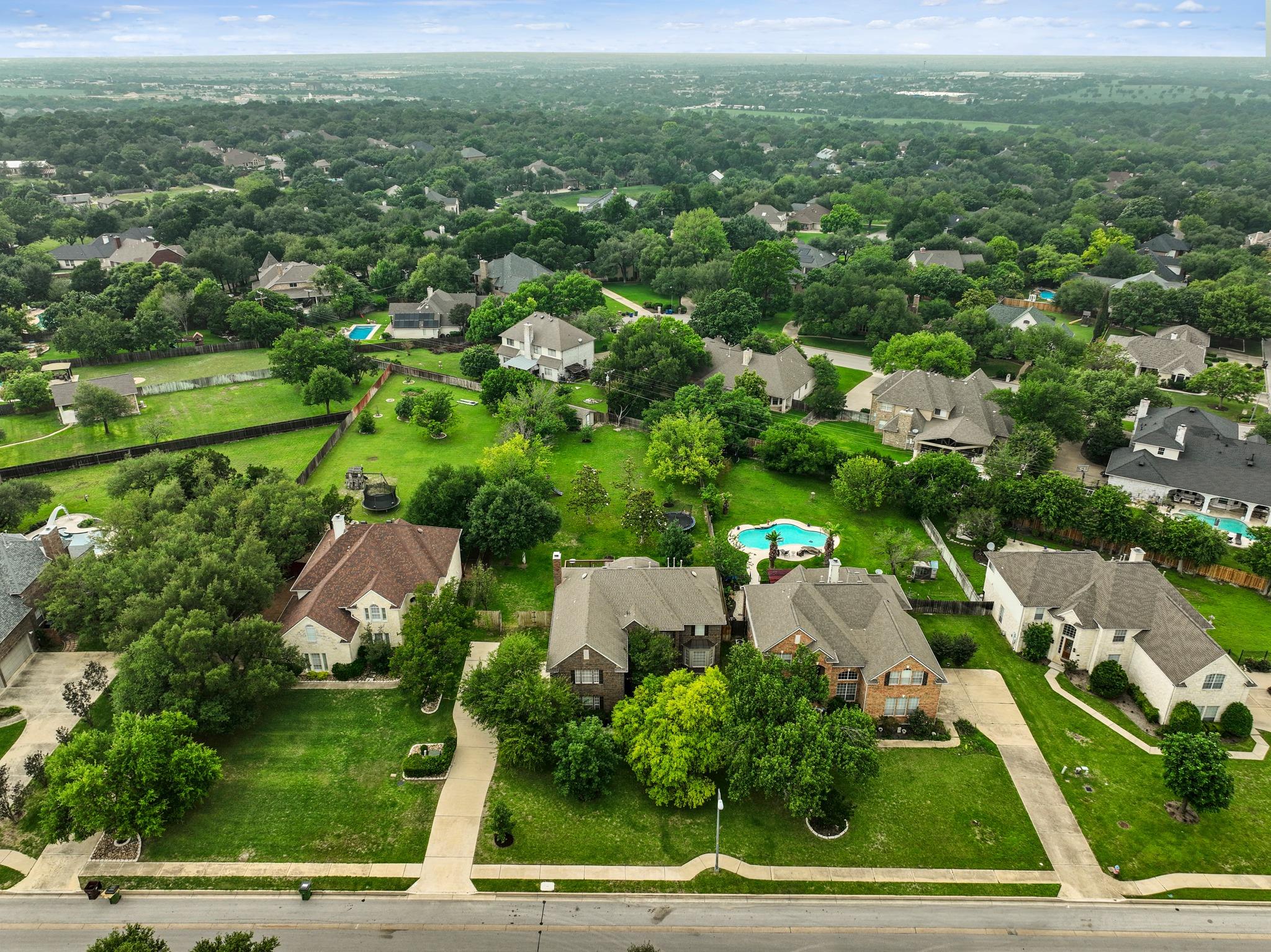 3814 Forest Creek Dr, Round Rock, TX 78664