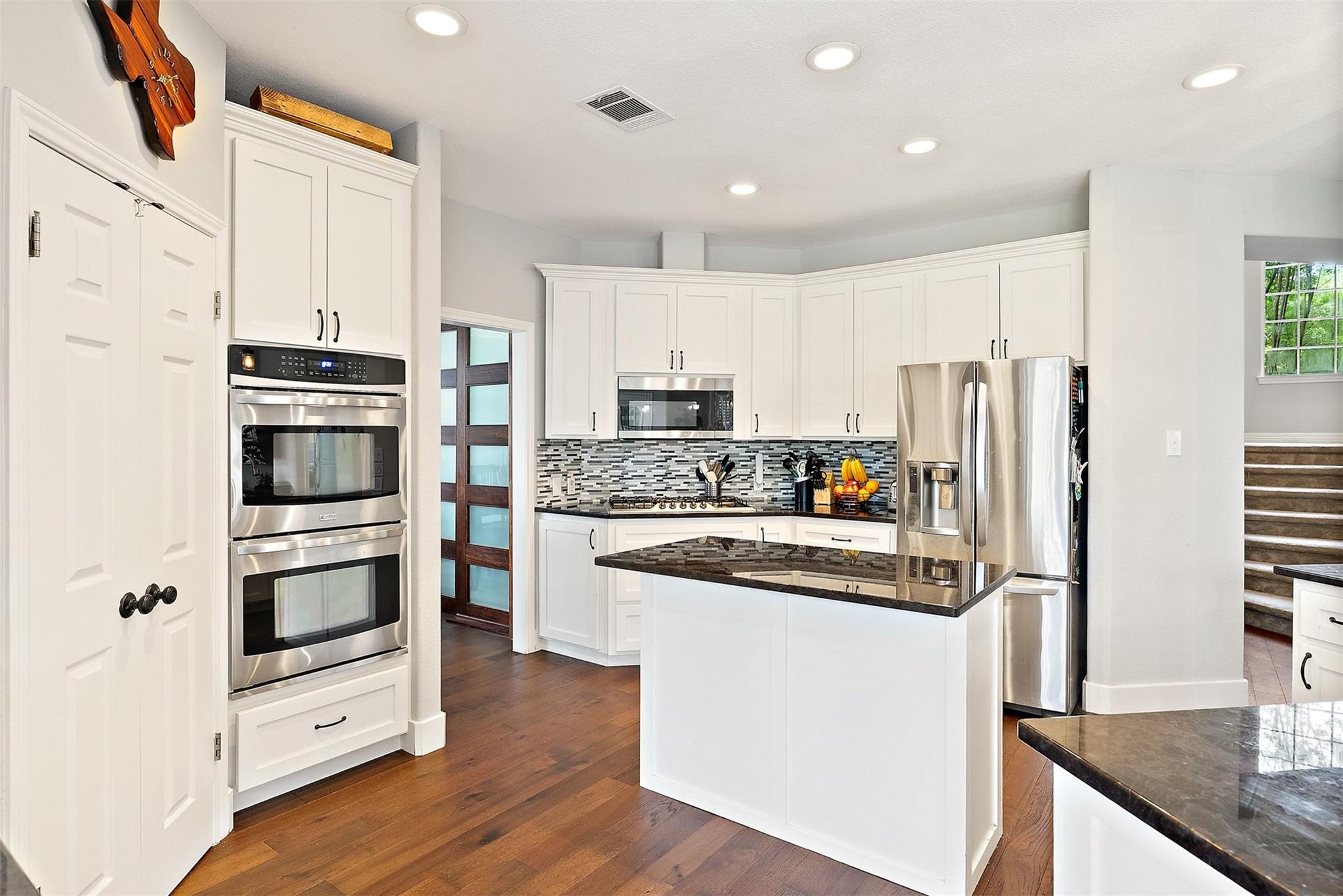 3814 Forest Creek Dr, Round Rock, TX 78664