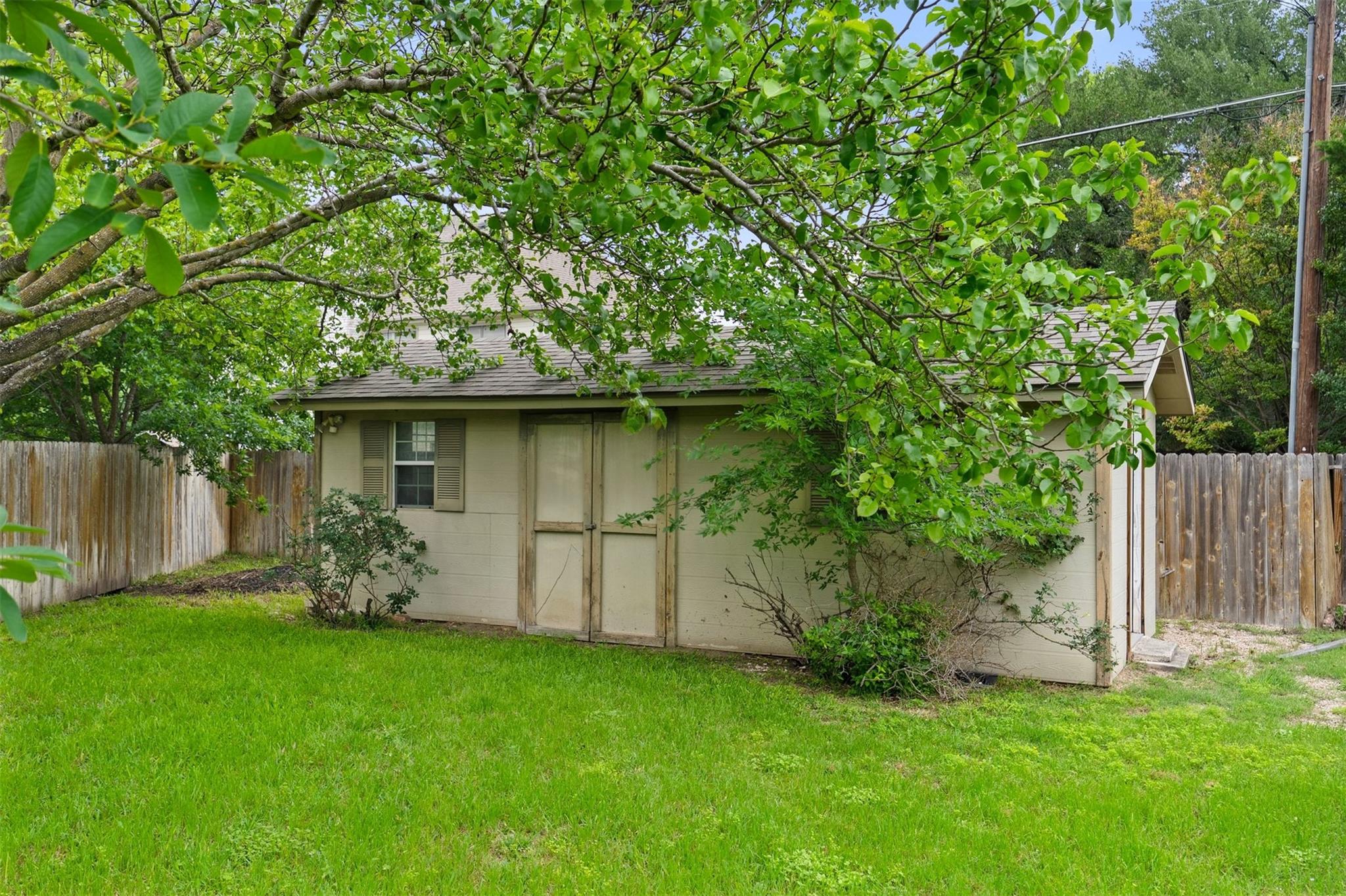 3814 Forest Creek Dr, Round Rock, TX 78664