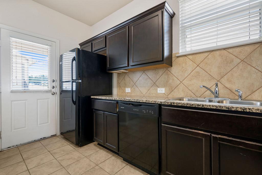 711 Katmai Cir, Pflugerville, TX 78660