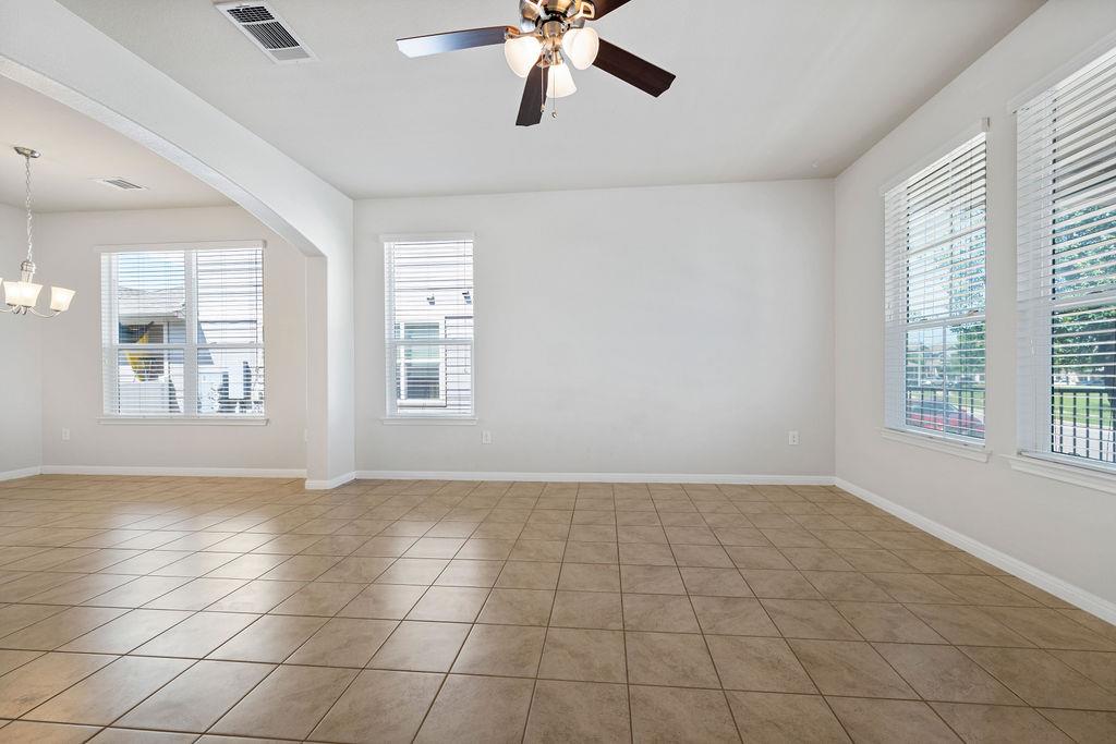 711 Katmai Cir, Pflugerville, TX 78660