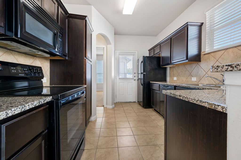 711 Katmai Cir, Pflugerville, TX 78660