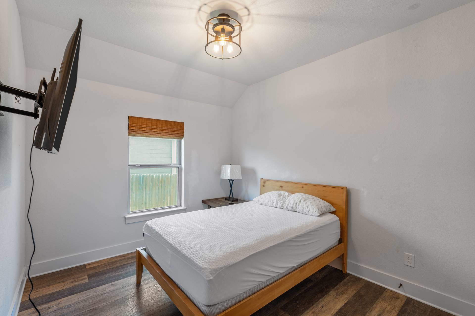 111 Brookside St, Hutto, TX 78634