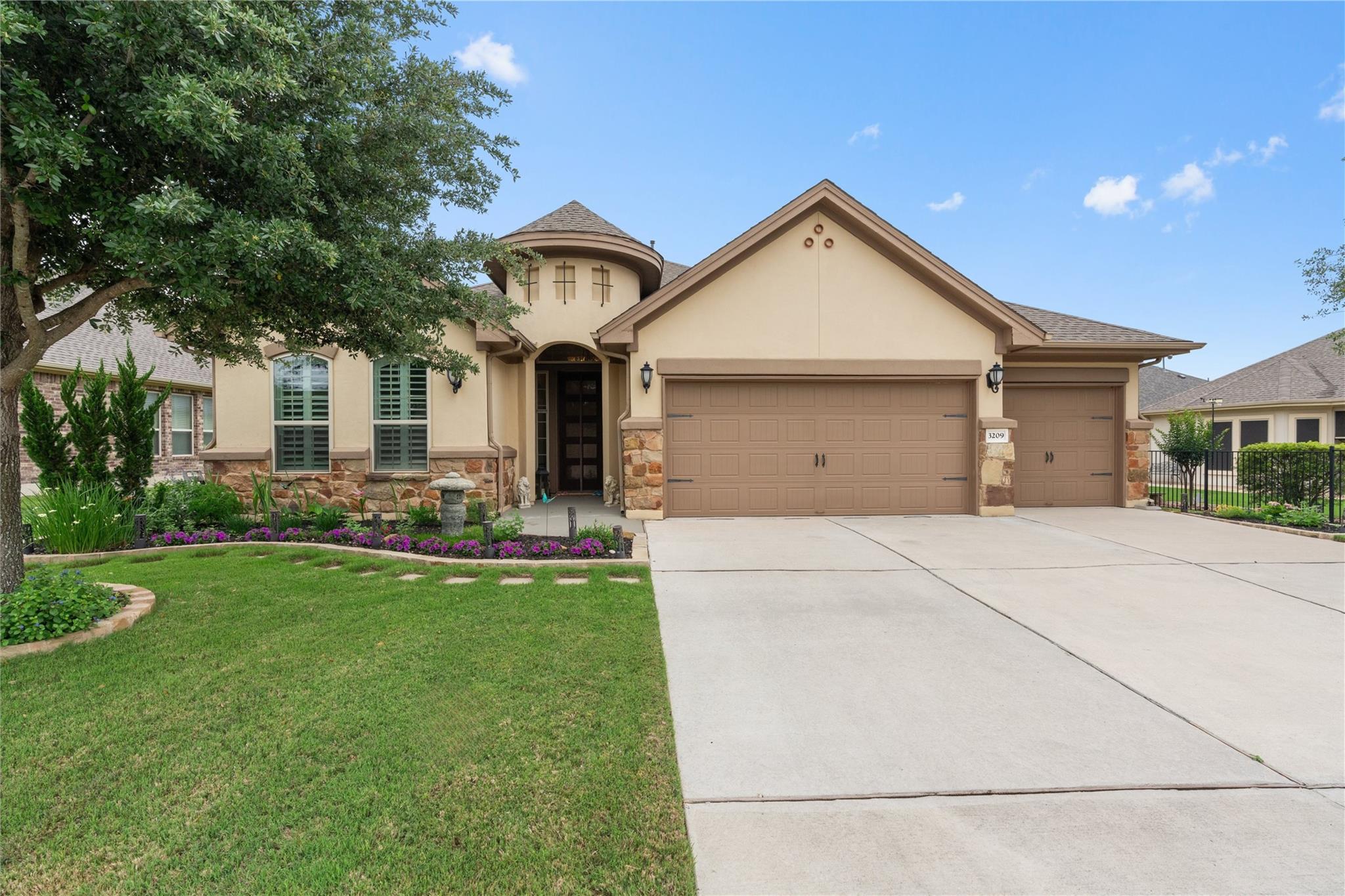 3209 Stella Dr, Round Rock, TX 78665