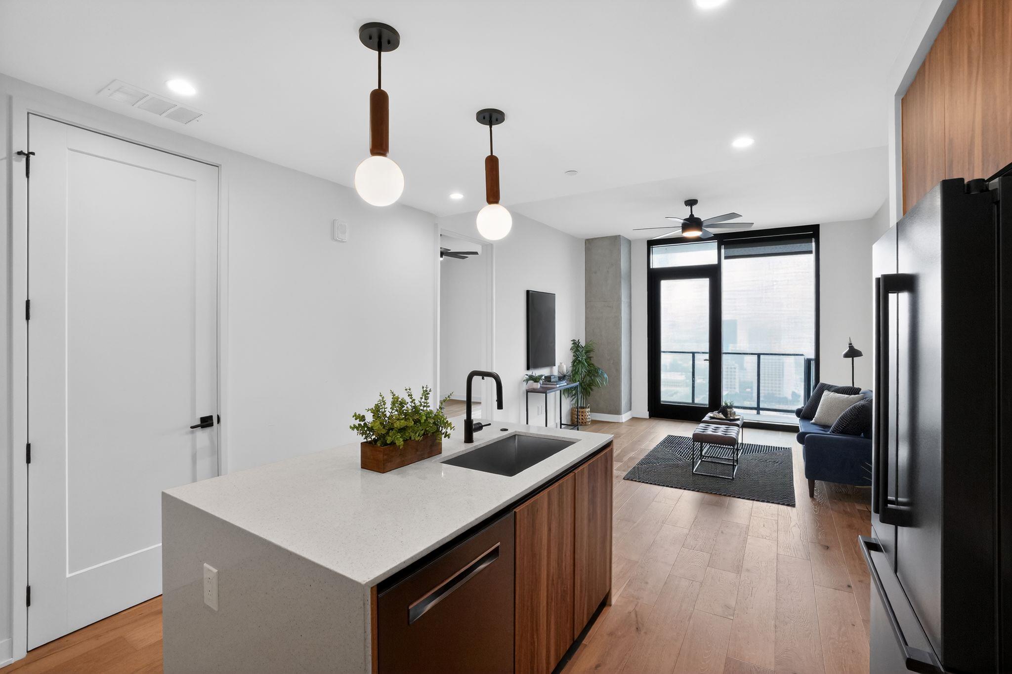 84 East Ave # 2903, Austin, TX 78701