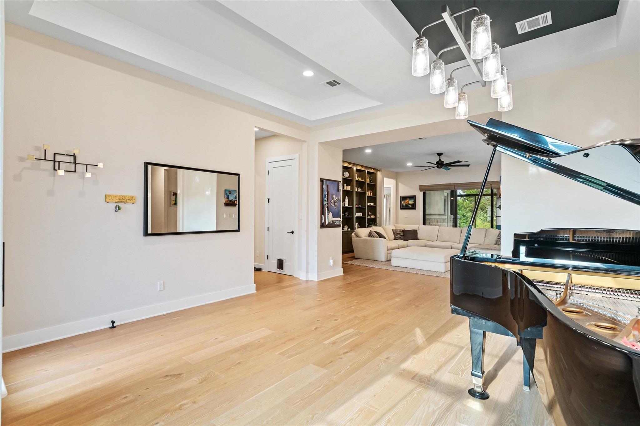 621 Kinnikinik Loop, Austin, TX 78737
