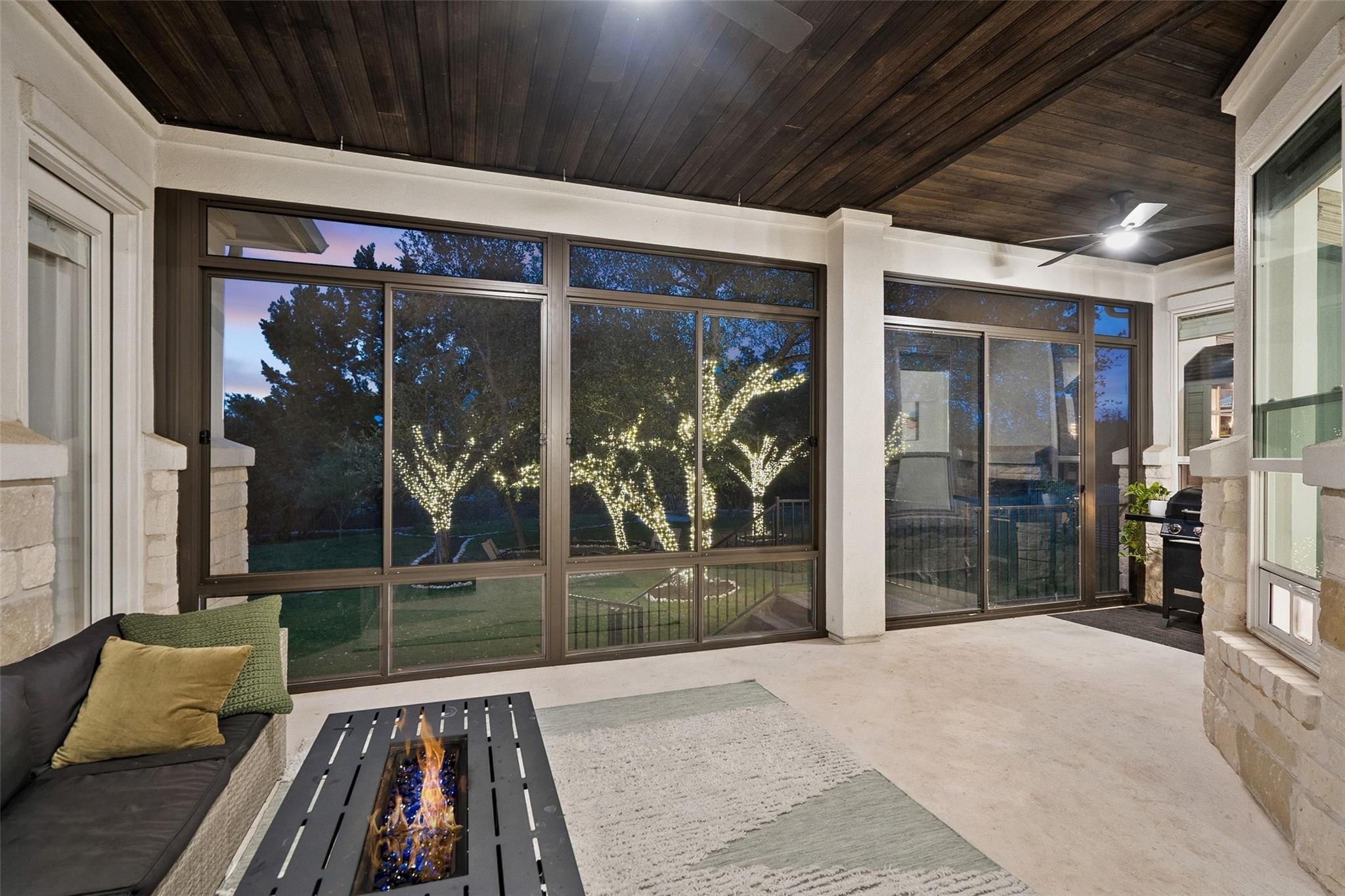 621 Kinnikinik Loop, Austin, TX 78737