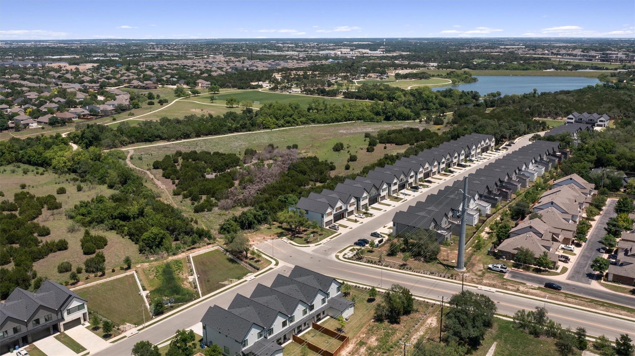 590 Old Mill Rd # 153, Cedar Park, TX 78613