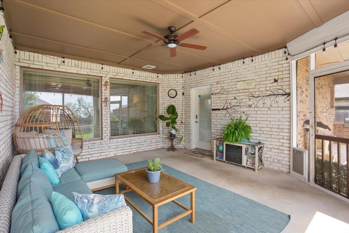 2306 Wooster St, Nolanville, TX 76559