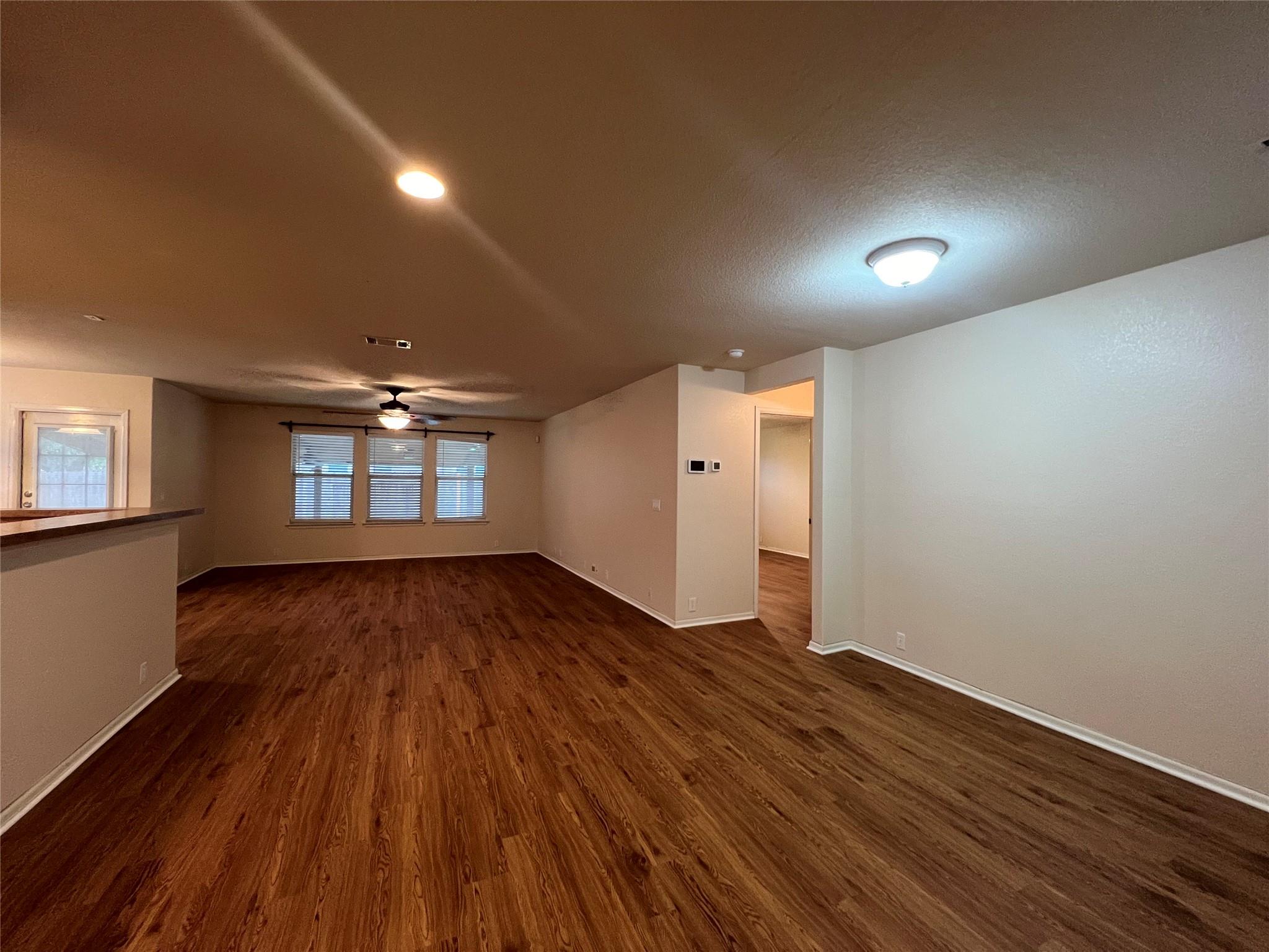 293 Camelia Pkwy, Kyle, TX 78640