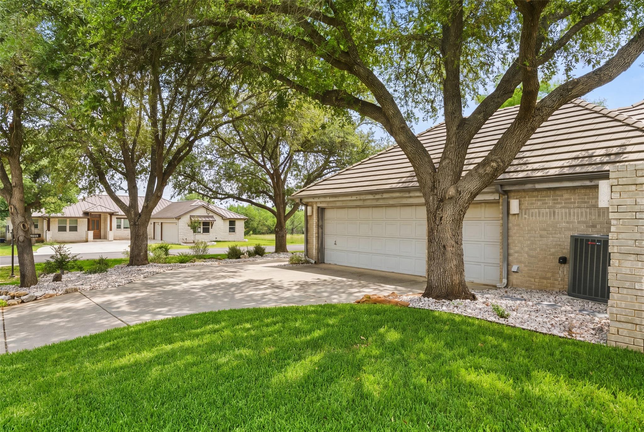 1322 Hi Cir N, Horseshoe Bay, TX 78657
