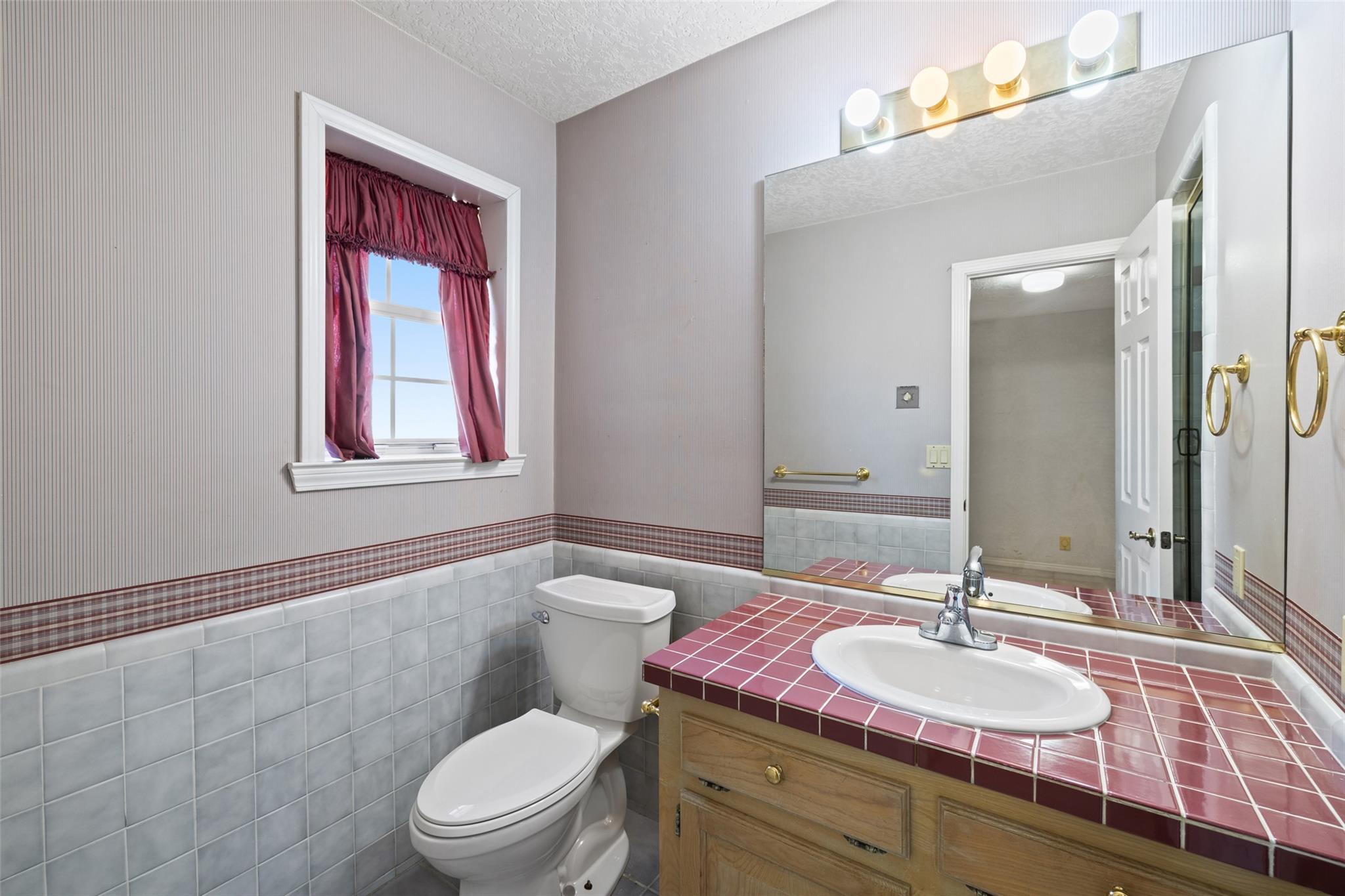 1322 Hi Cir N, Horseshoe Bay, TX 78657