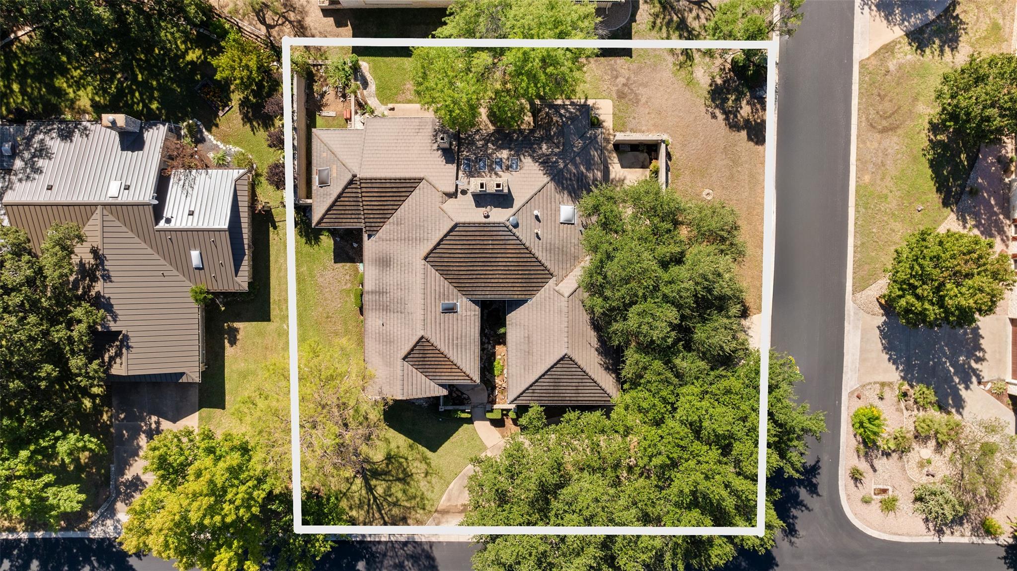 1322 Hi Cir N, Horseshoe Bay, TX 78657