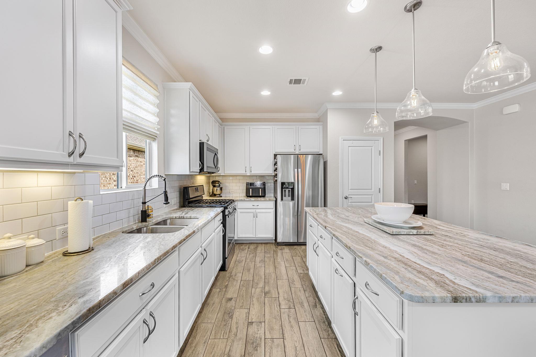 225 Tradinghouse Creek St, Georgetown, TX 78633