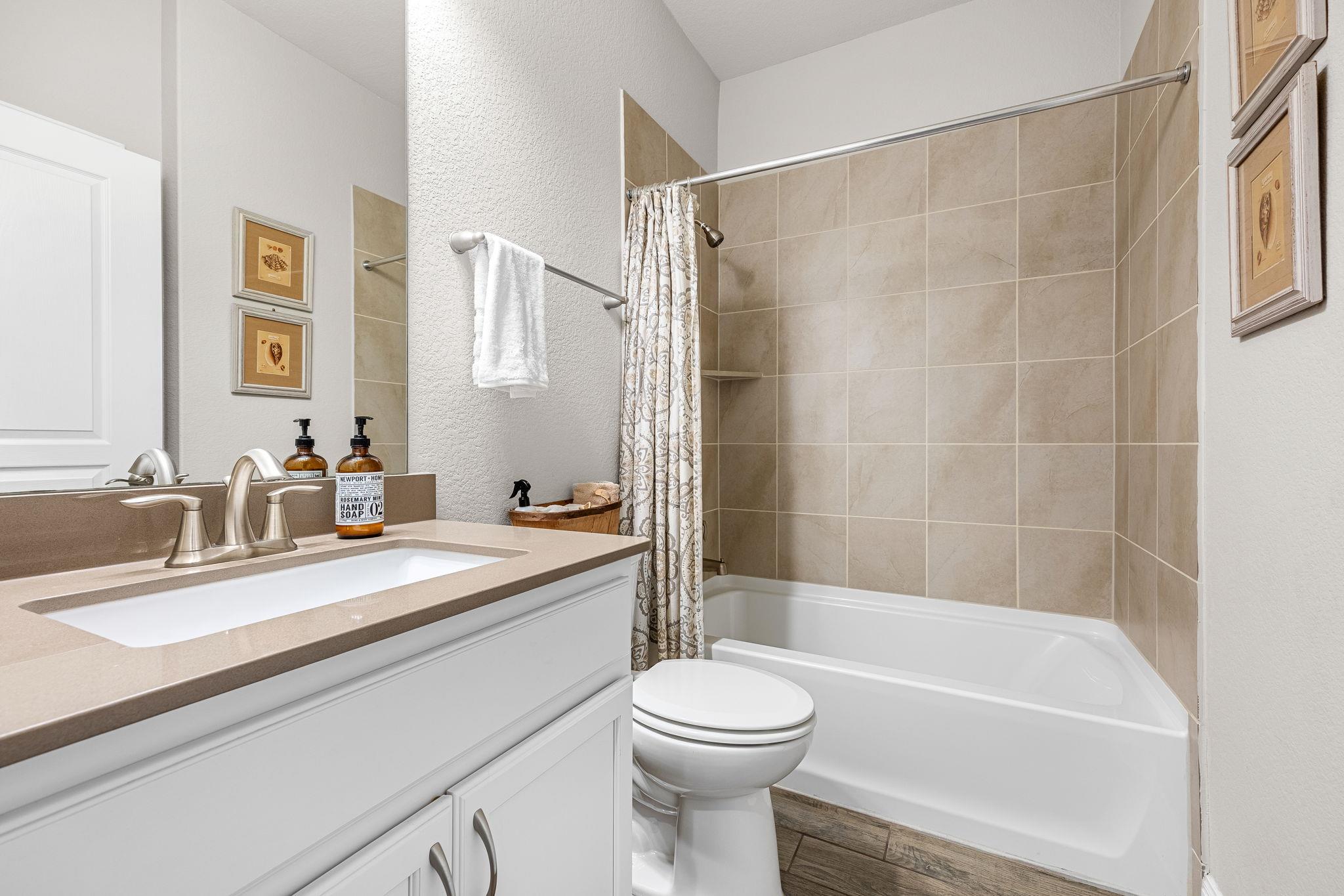 225 Tradinghouse Creek St, Georgetown, TX 78633