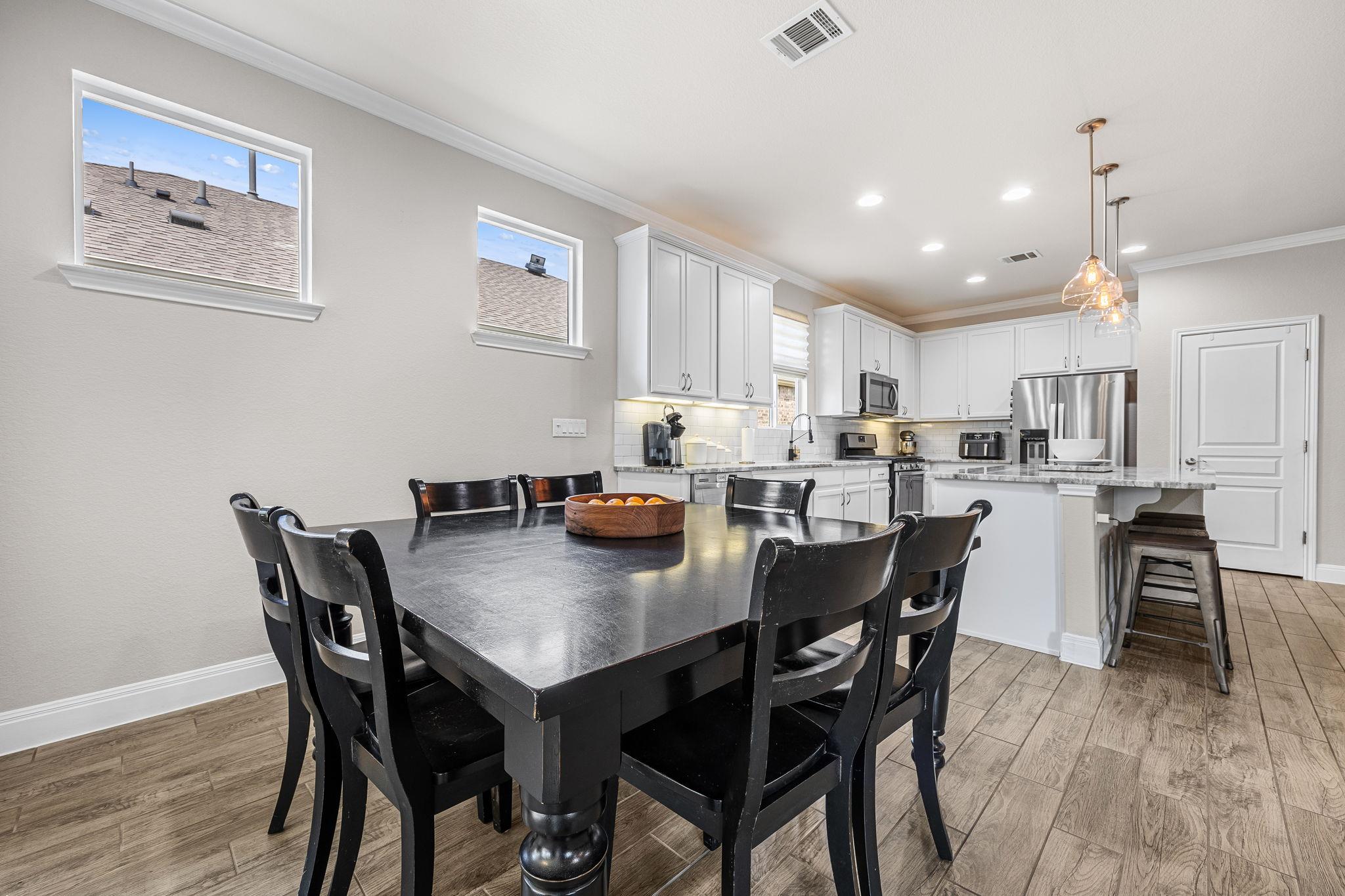 225 Tradinghouse Creek St, Georgetown, TX 78633