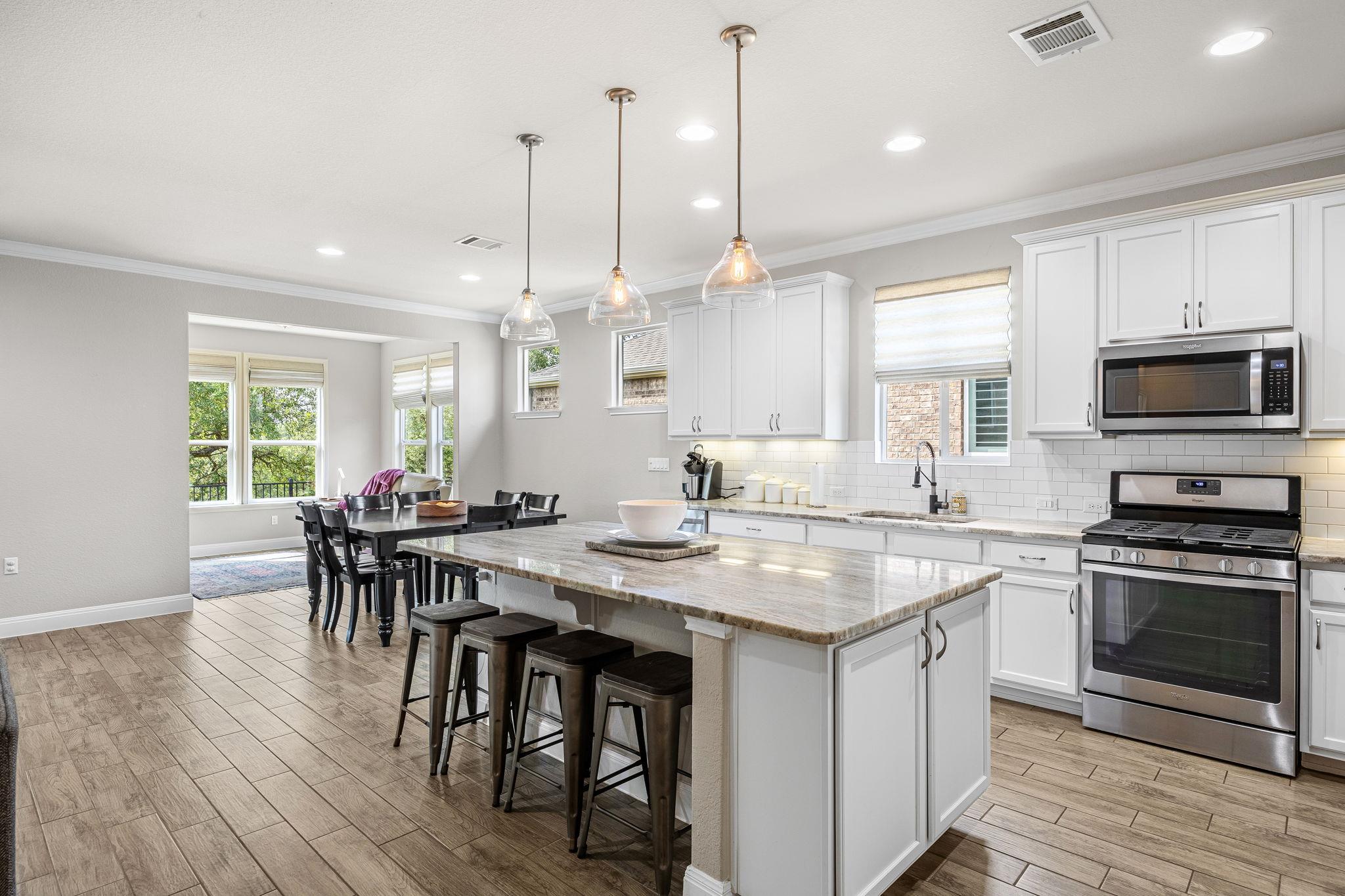 225 Tradinghouse Creek St, Georgetown, TX 78633